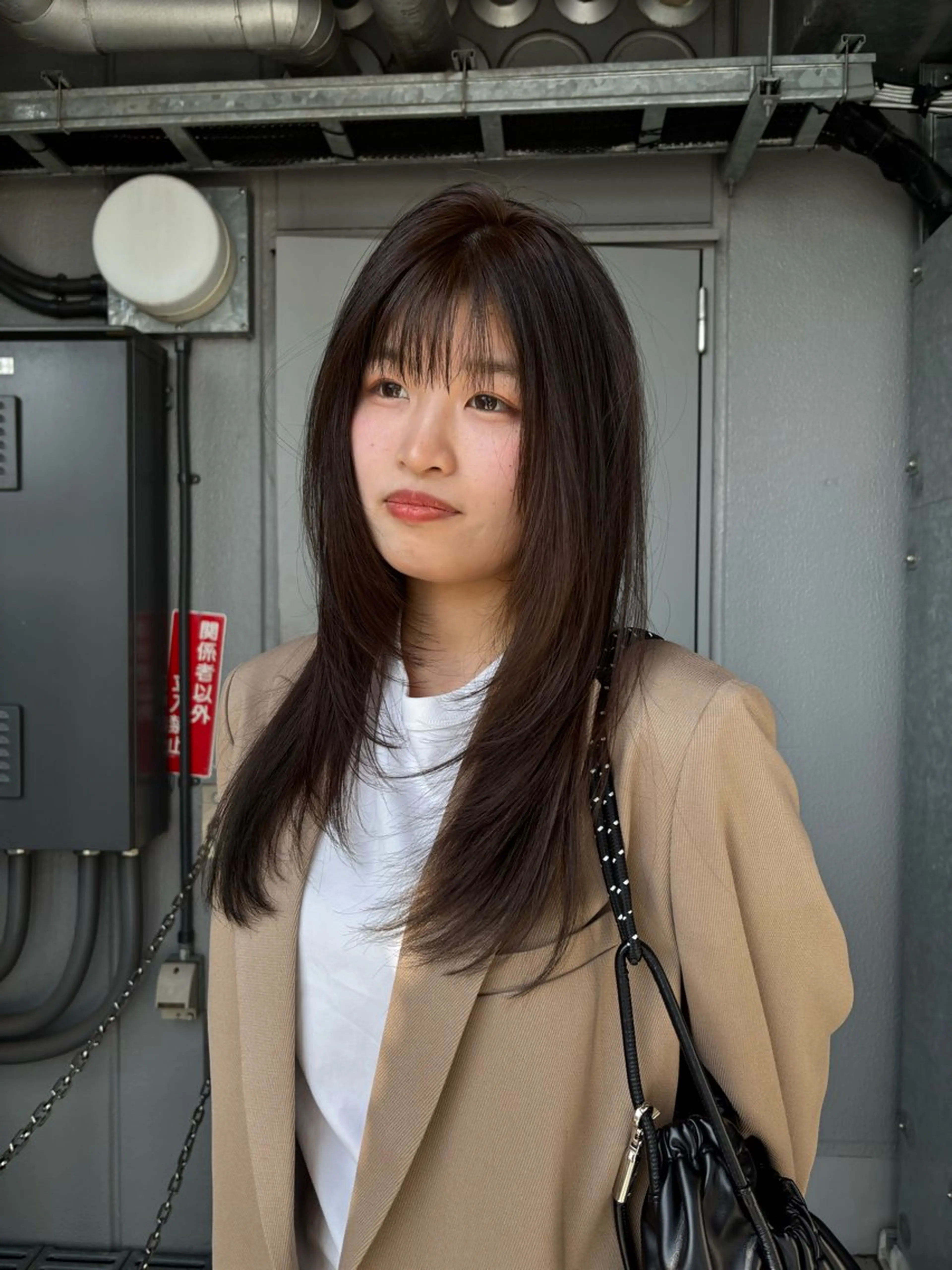 ロング レイヤーカット イシカワ シオリのヘアスタイル