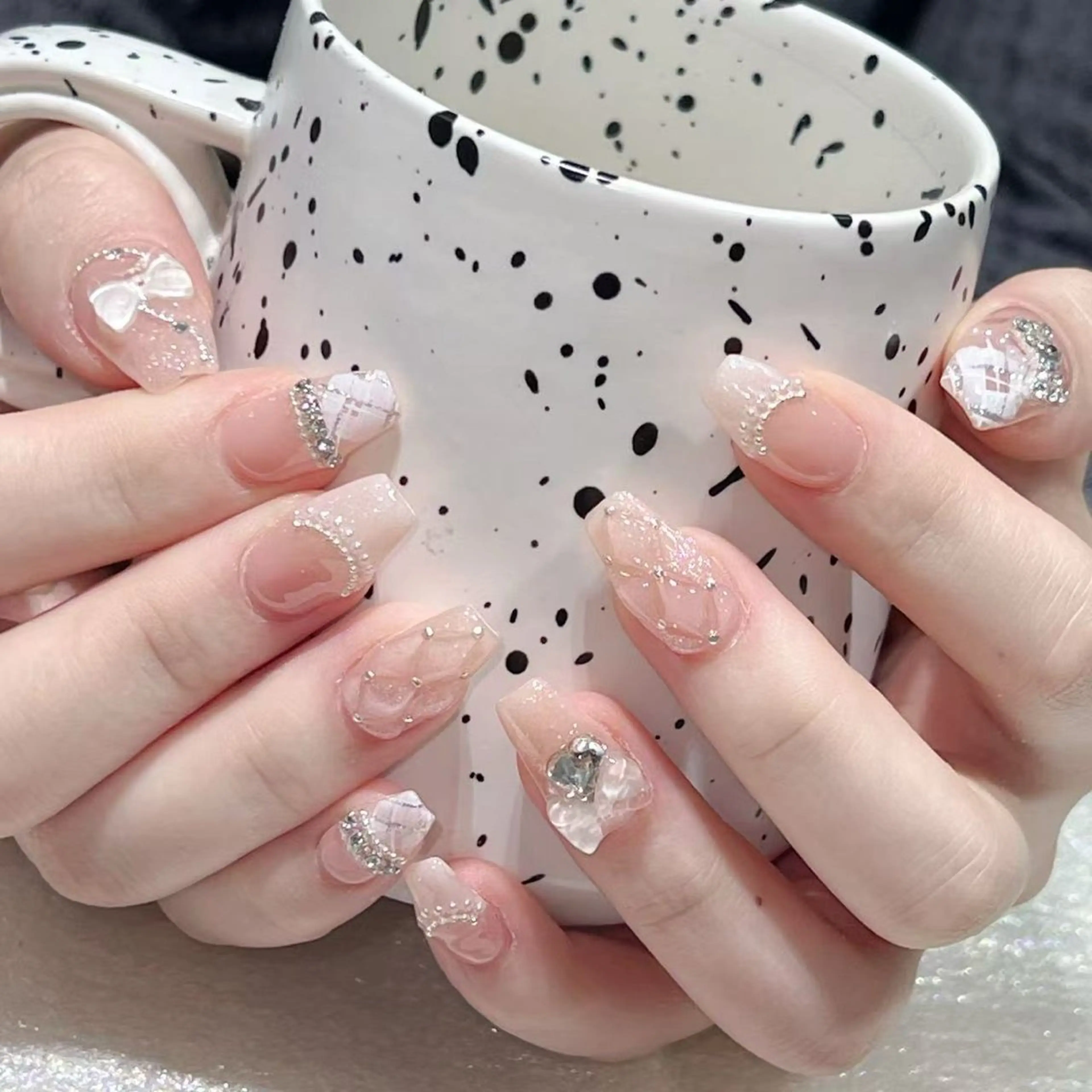 ネイル ハンドネイル Queens マオのネイルデザイン