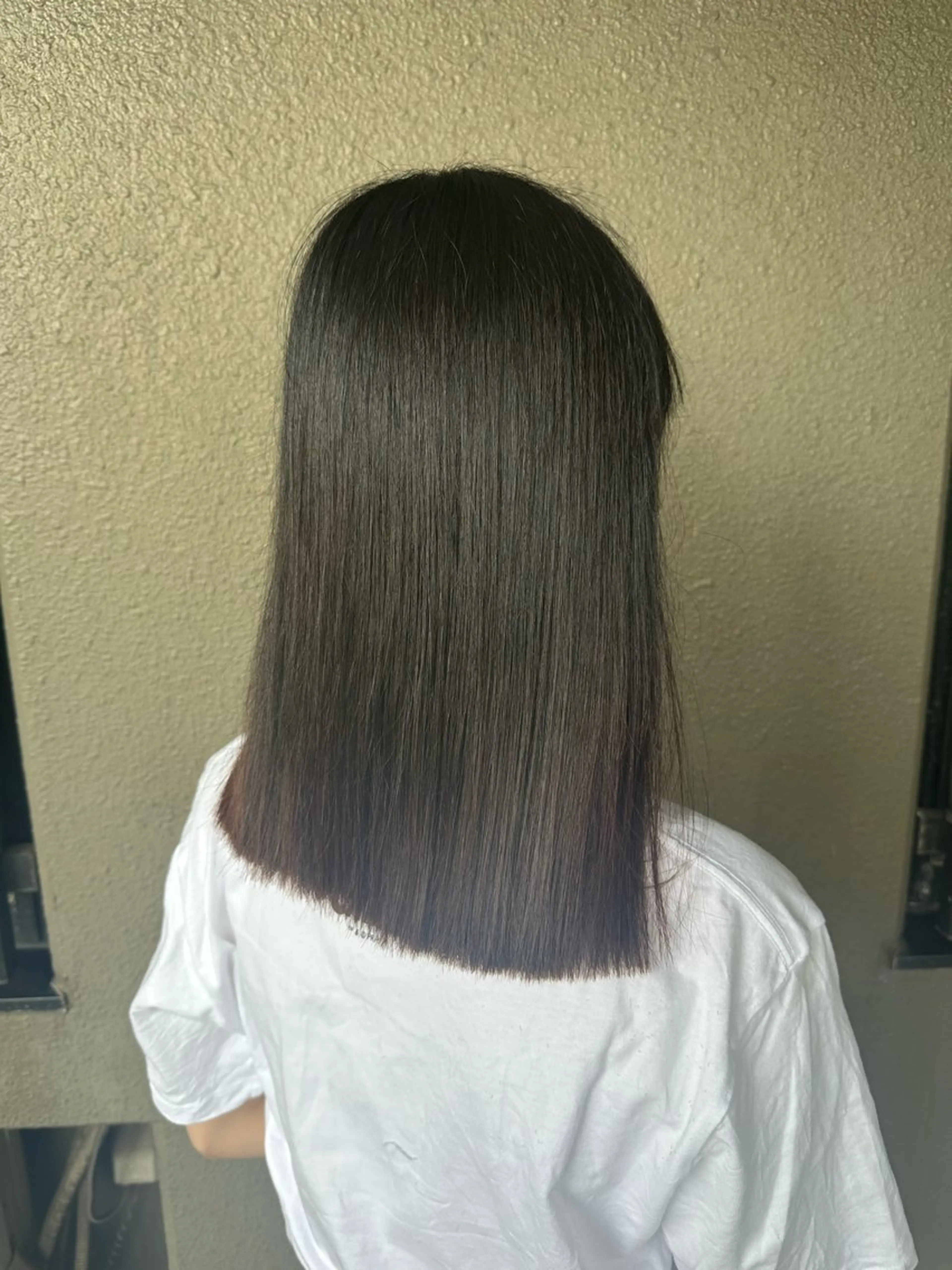 ミディアム カット ヘアカラー トリートメント TELAHAIR成田 マネージャー吉野美羽のヘアスタイル