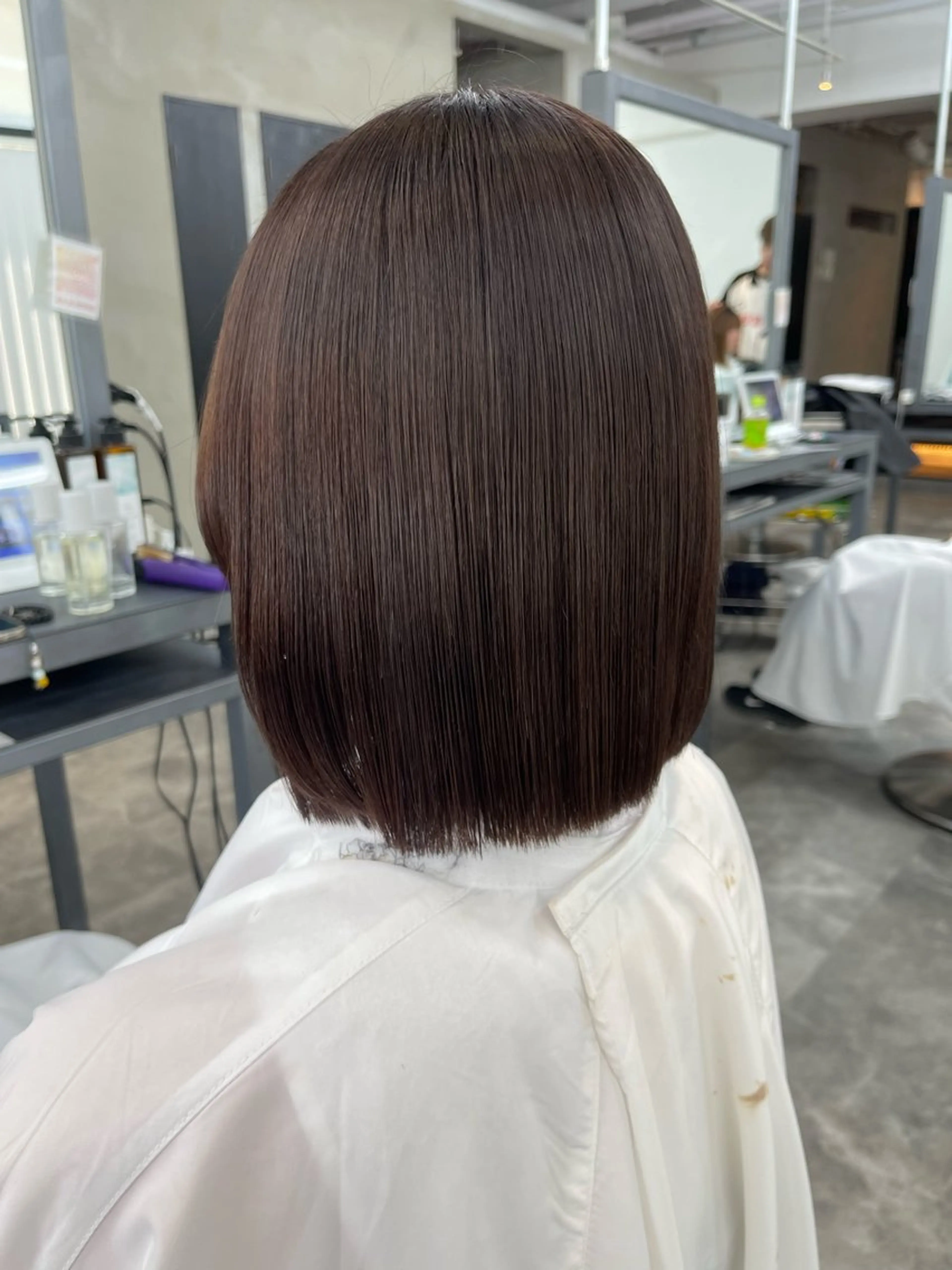 ミディアム ヘアカラー 縮毛矯正🐼暖色 根本侑季のヘアスタイル