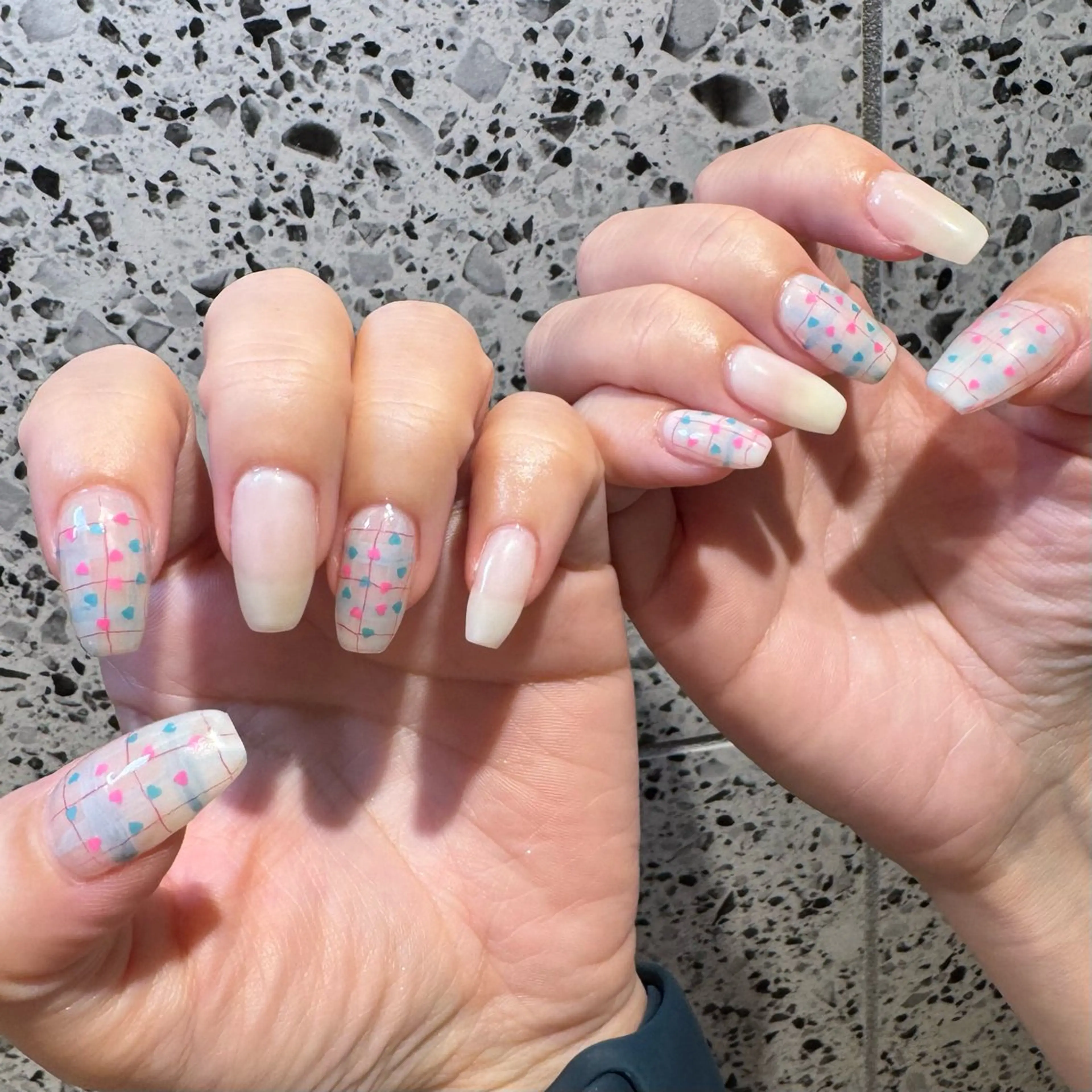 ネイル ハンドネイル RIEKO🍒 ワンホン♡推しネイルのネイルデザイン