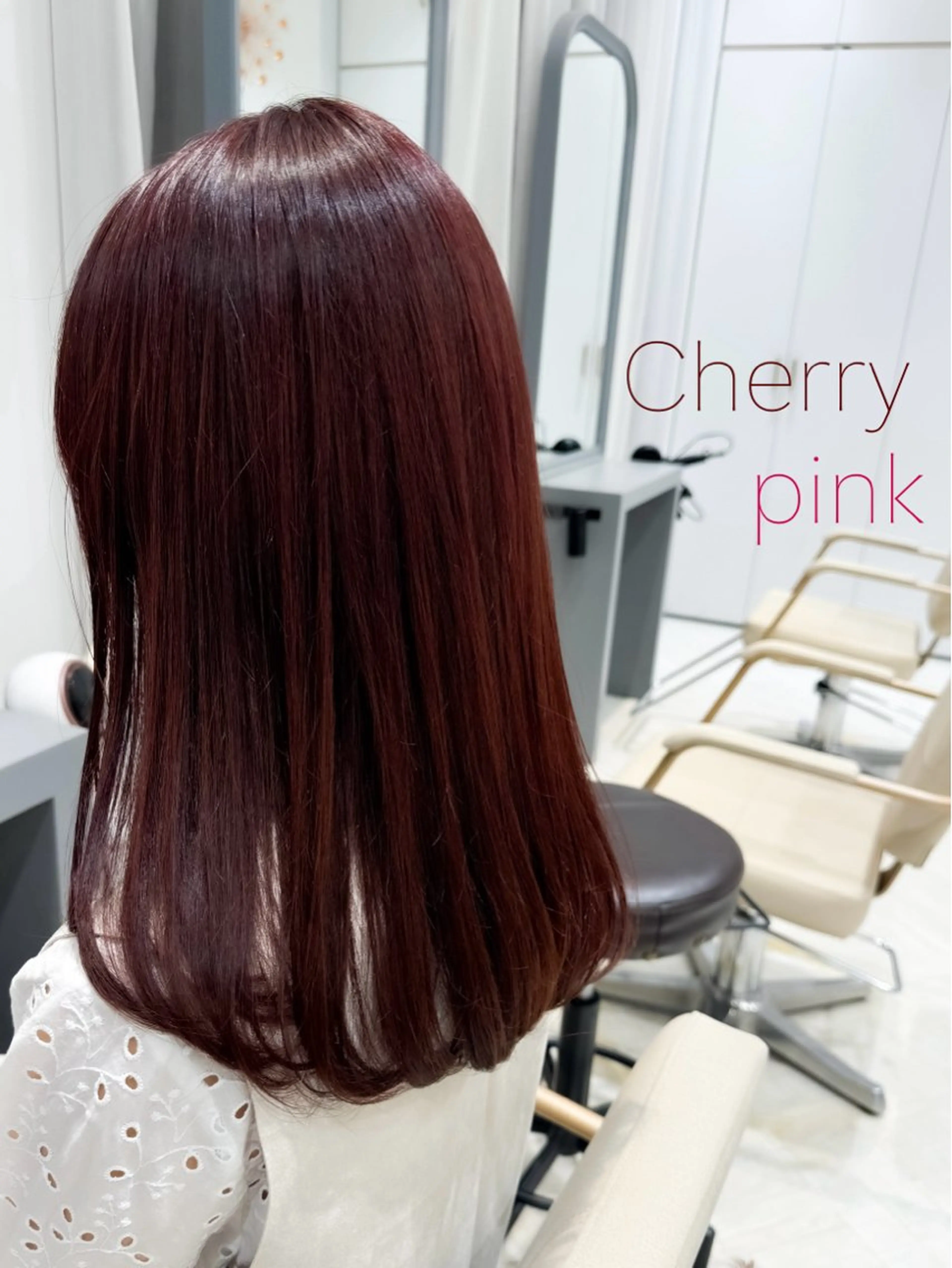 ミディアム たぴ。ぱつっとボブ /暖色艶カラー🍒のヘアスタイル