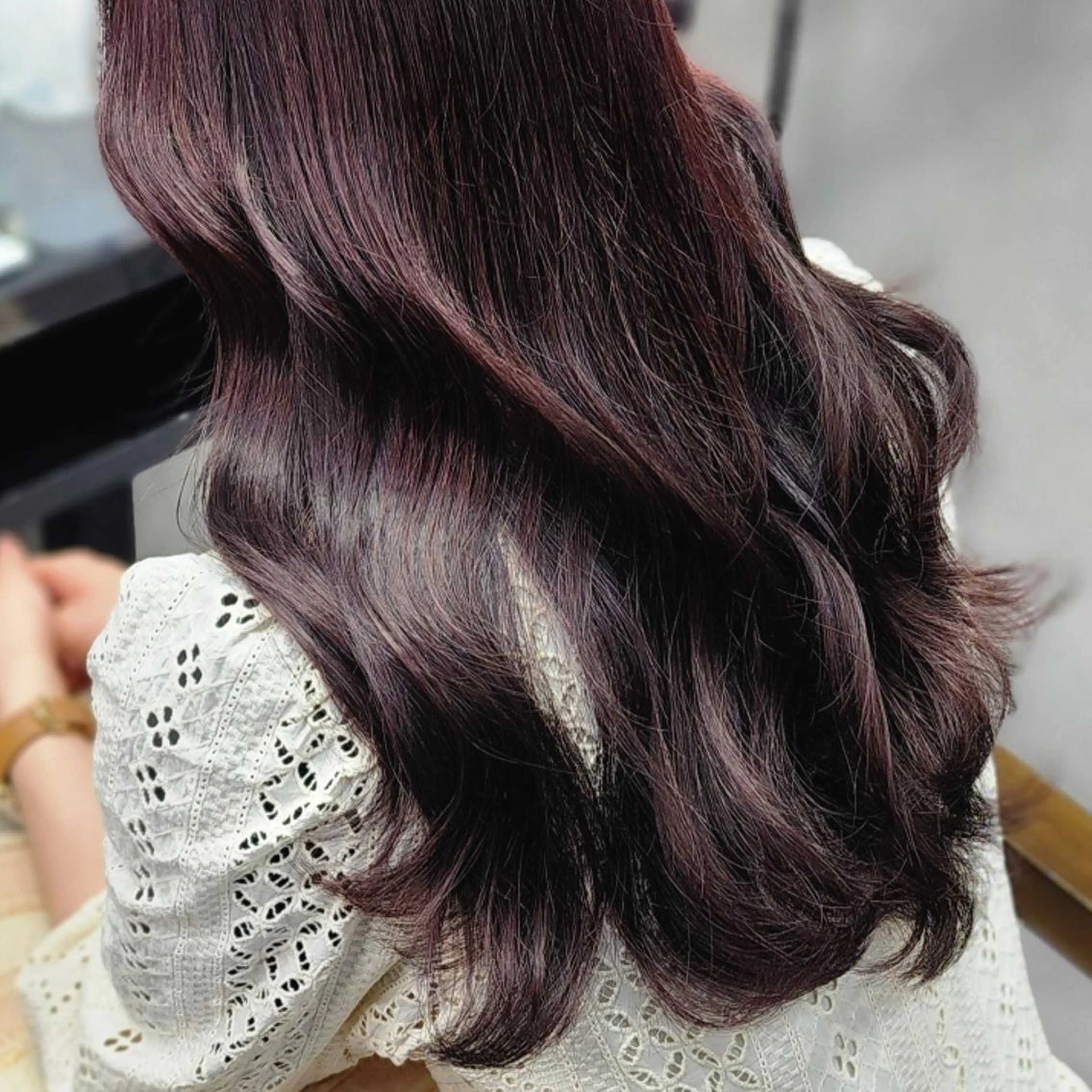 ロング カラー アディクシーカラー バレイヤージュ 黒髪 ブリーチ ケアブリーチ 大人の髪質改善 💎夏のヘアスタイル