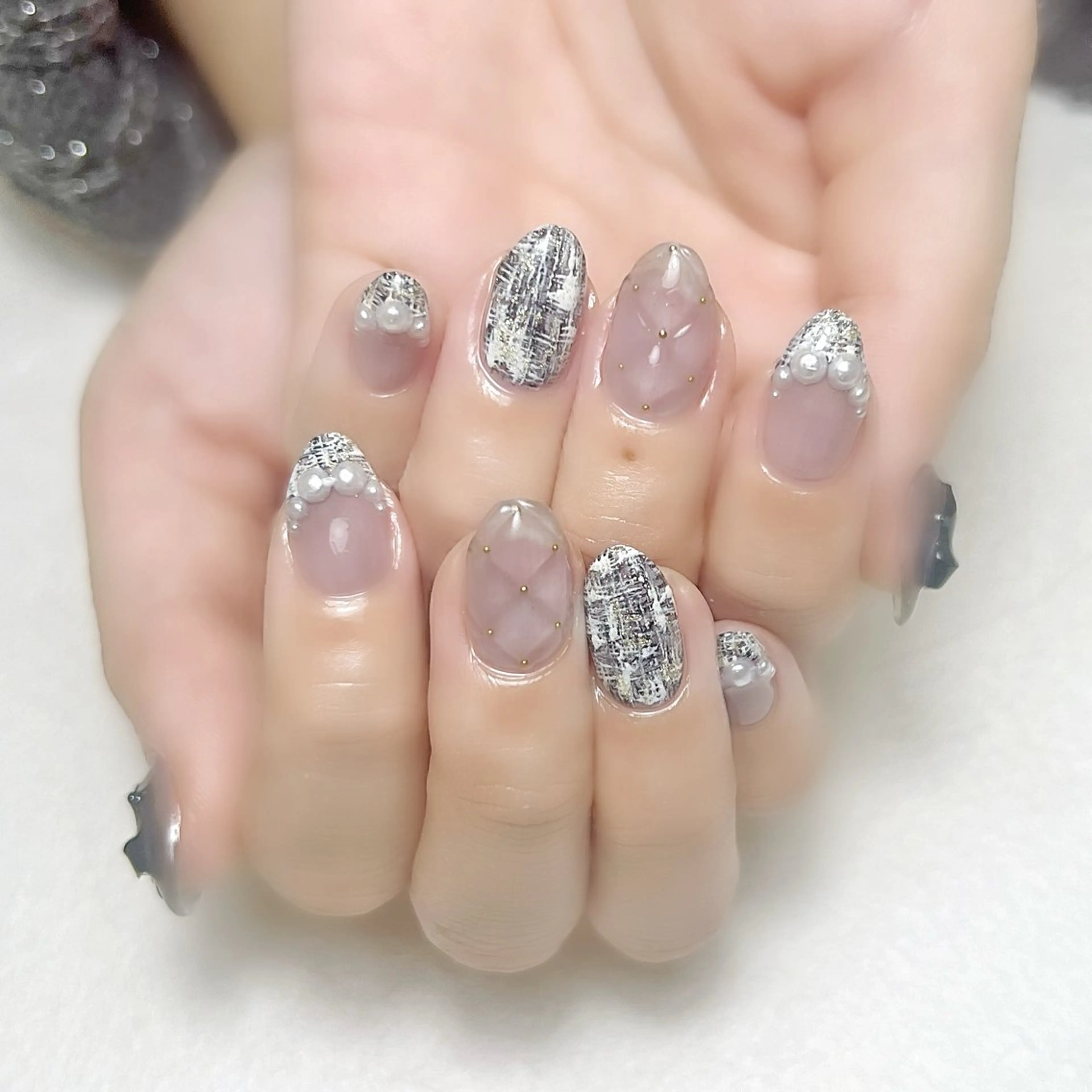 ネイル フレンチネイル ラメ(グリッター) ツイードネイル ワンホンネイル 冬ネイル rouse nail RISATOのネイルデザイン