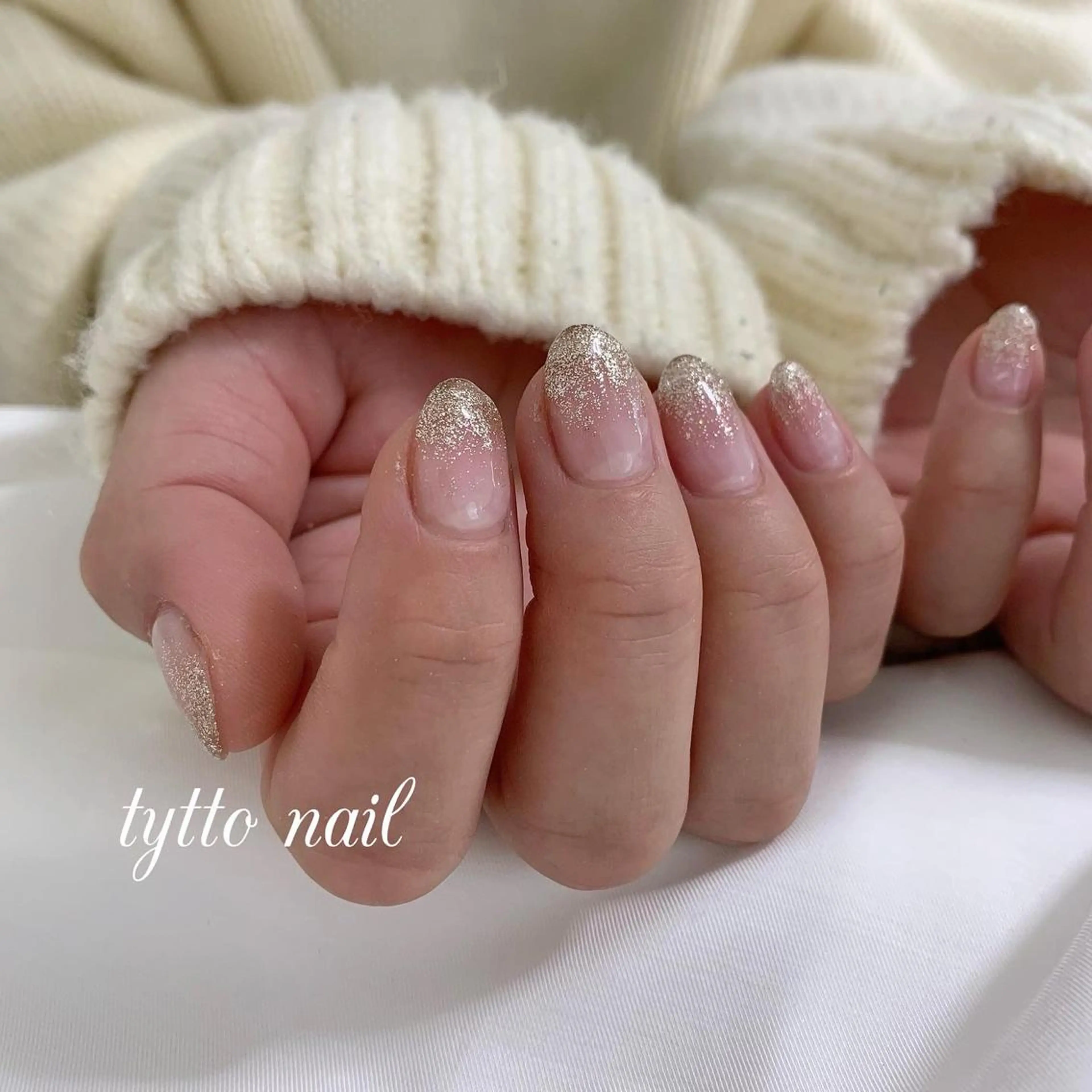 ネイル グラデーション キラキラネイル ラメ(グリッター) ラメグラデーション オフィスネイル tytto nail ❤︎‪‪eri‪‪のネイルデザイン