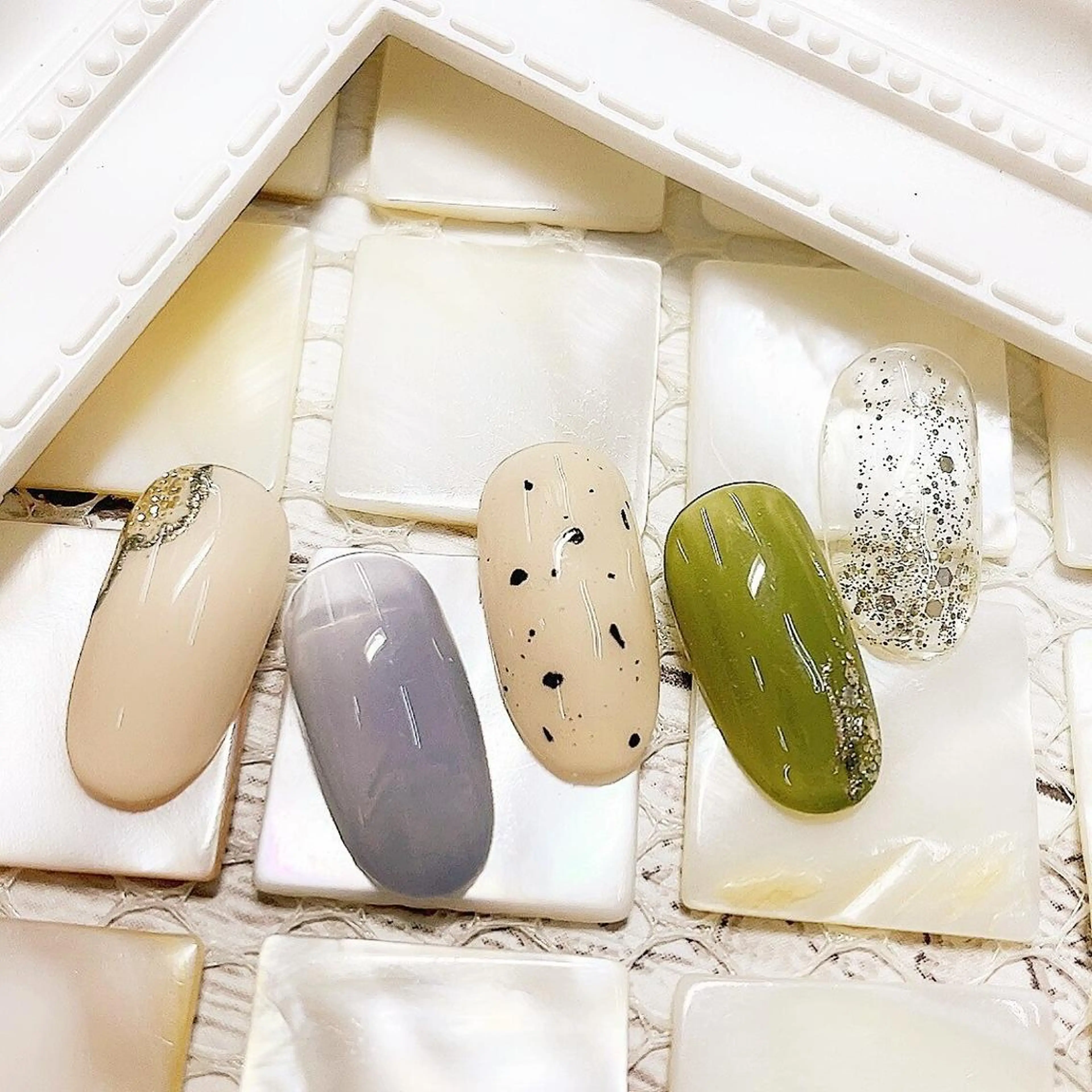 ネイル ハンドネイル リラネイル Aikenのネイルデザイン