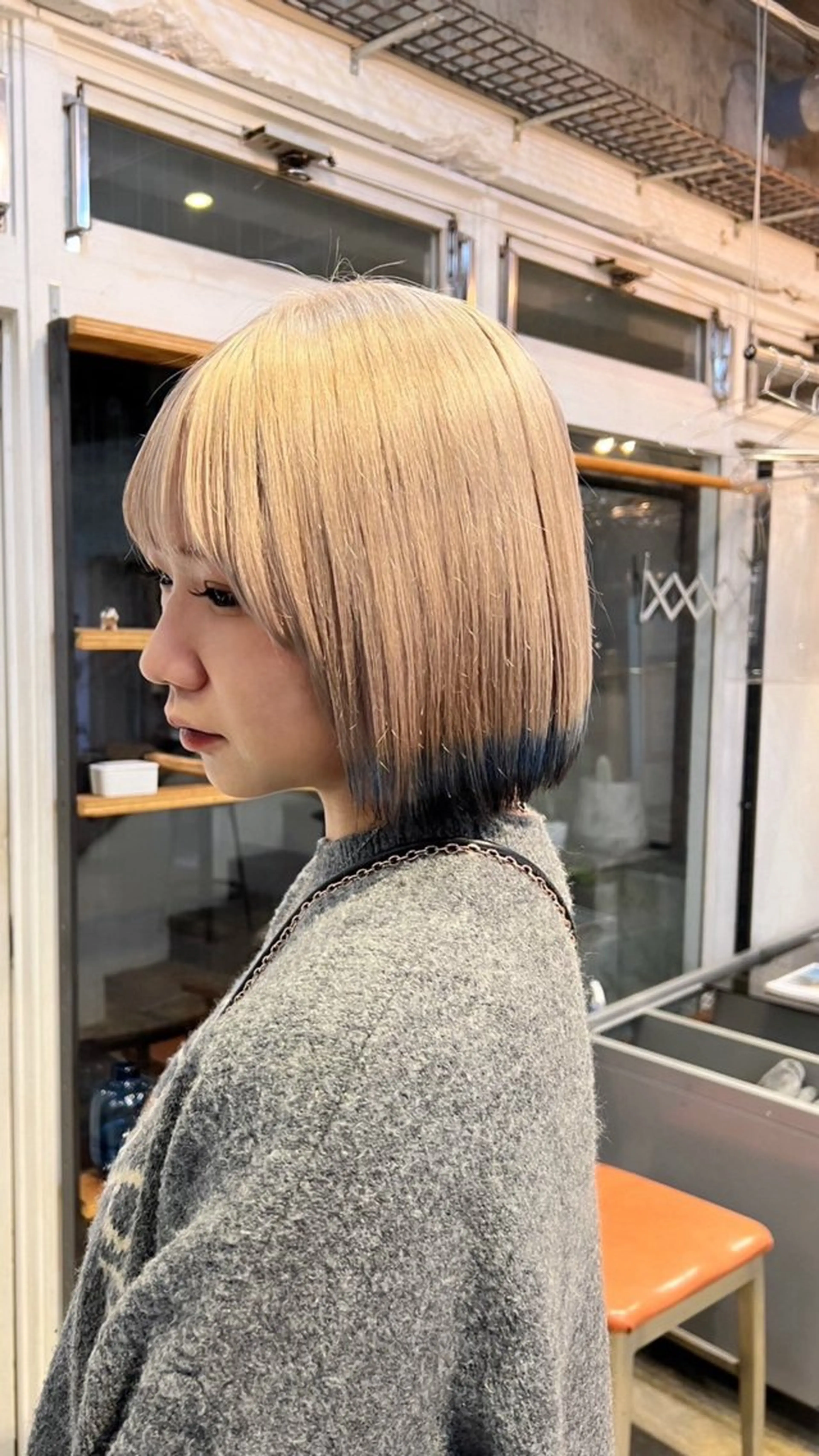 ミディアム earth吉祥寺店所属・吉祥寺/koume/ カラー/レイヤーのヘアスタイル