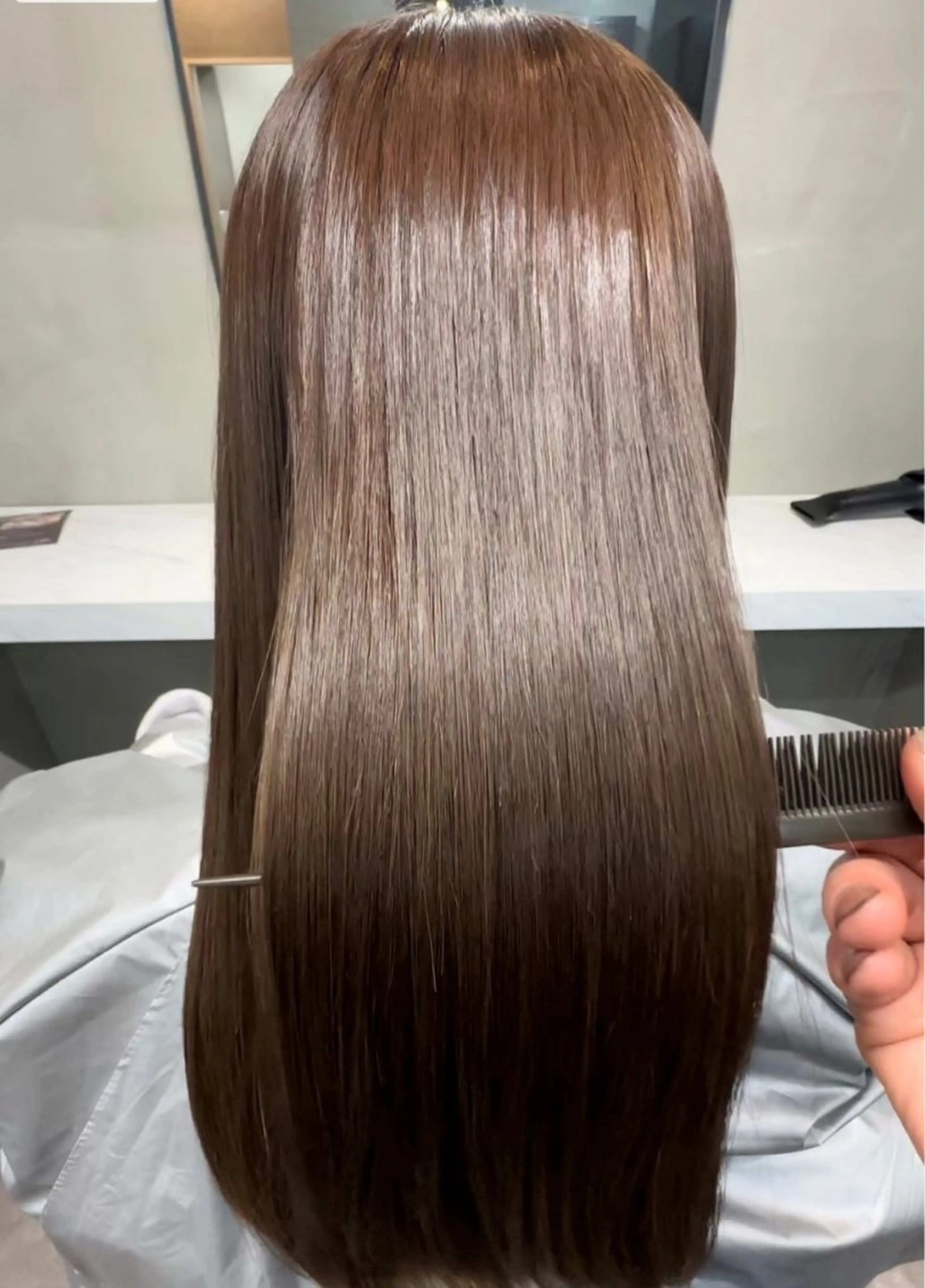 FIBREPLEXボンドカラー+カット+ケア処理の写真