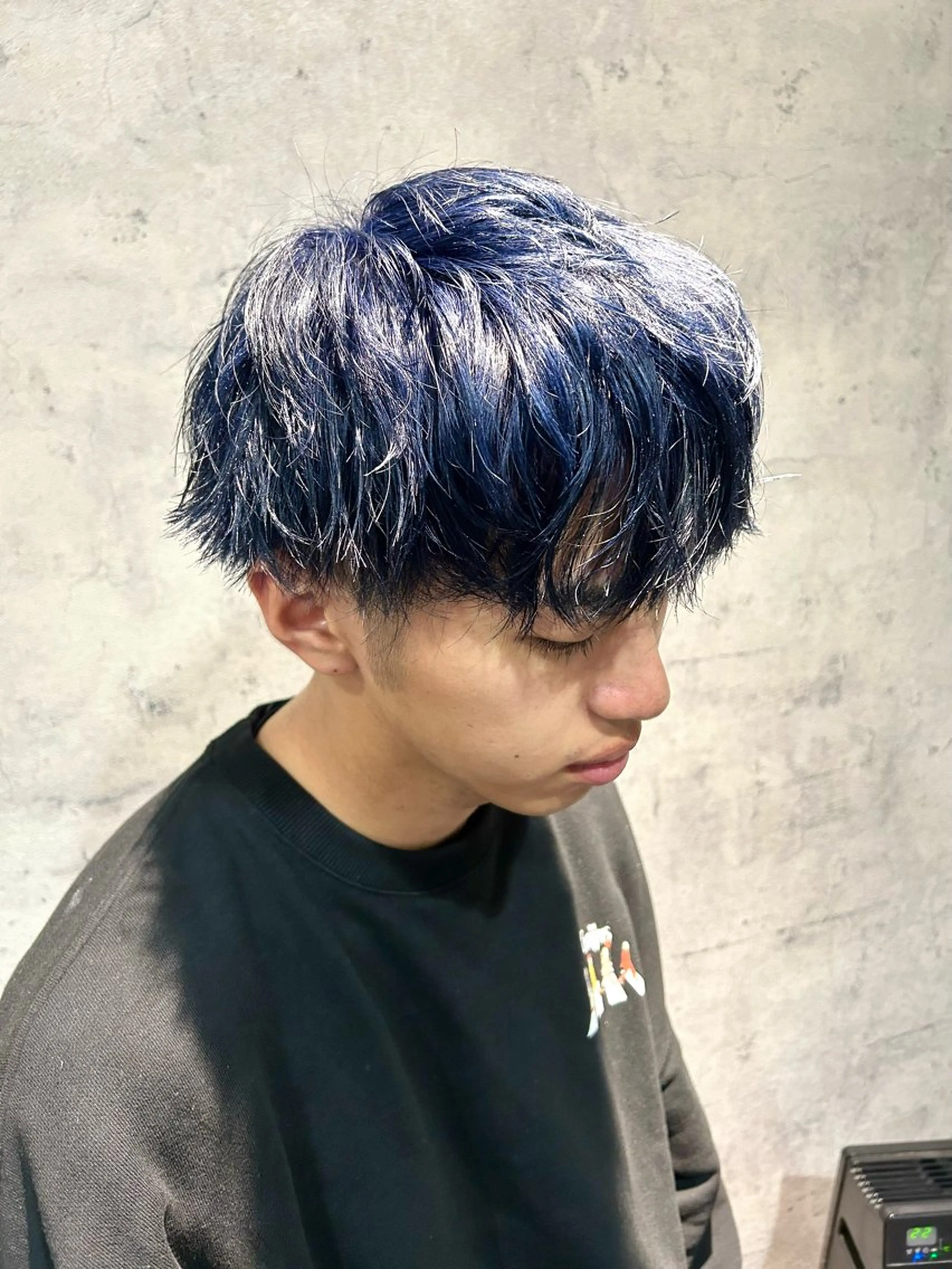 ショート カラー ブリーチ ネイビーカラー カット ヘアカラー トリートメント パーソナルカラー 診断🍀マリンのヘアスタイル