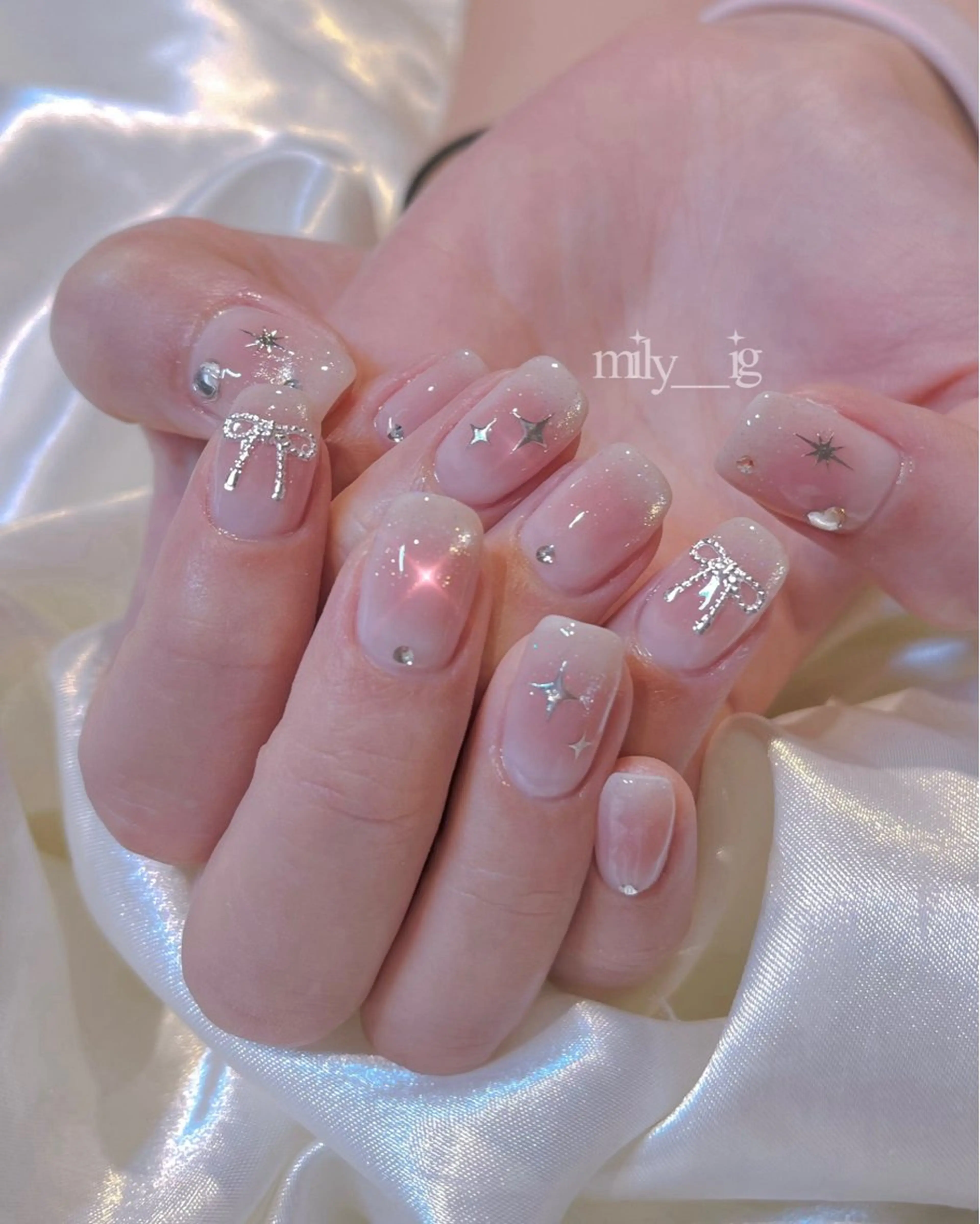 ネイル mily_harajuku所属・韓国ネイル☁️ haruna🌛のネイルデザイン