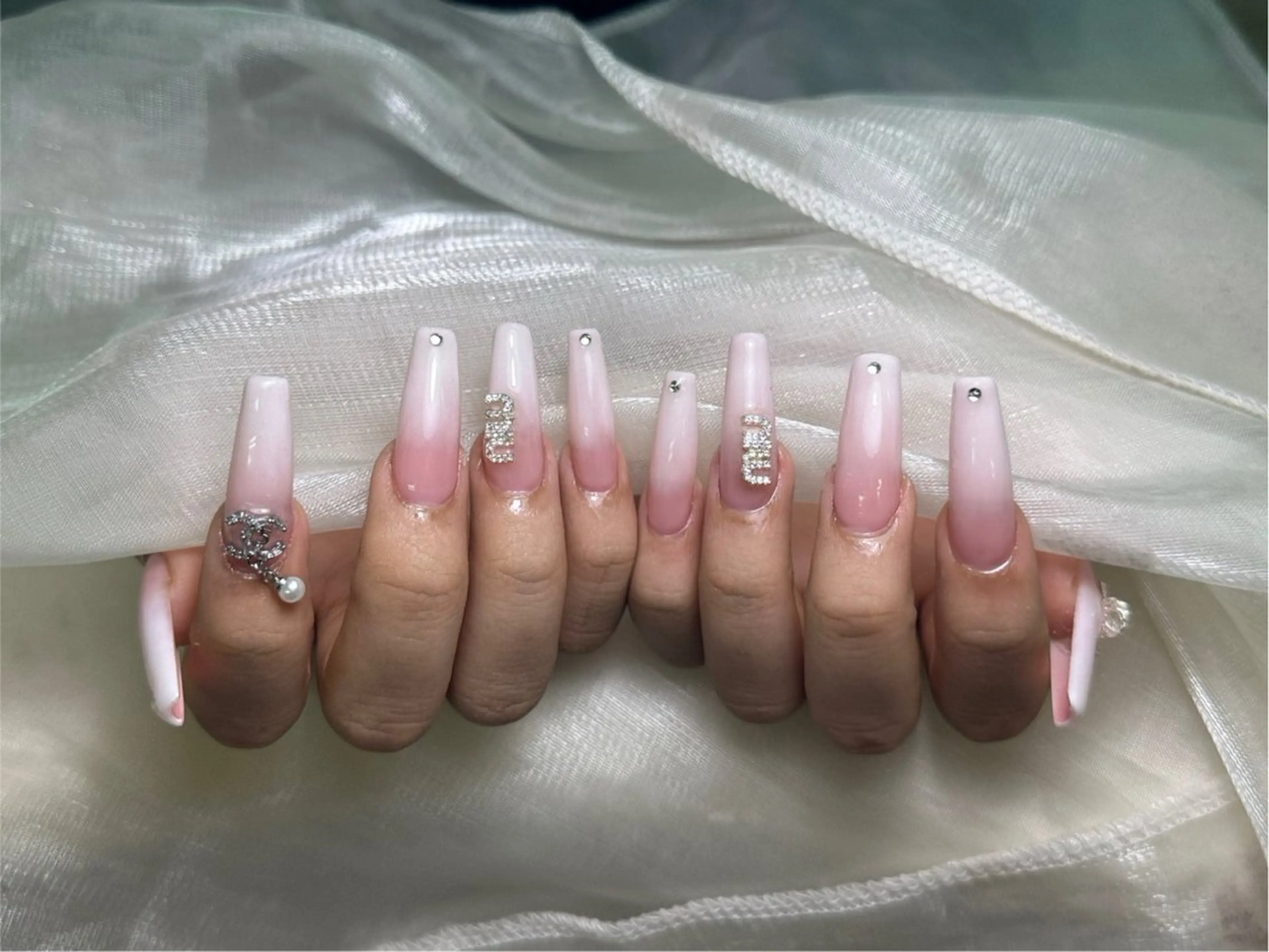 ネイル ハンドネイル lucky nail 歌舞伎町のネイルデザイン