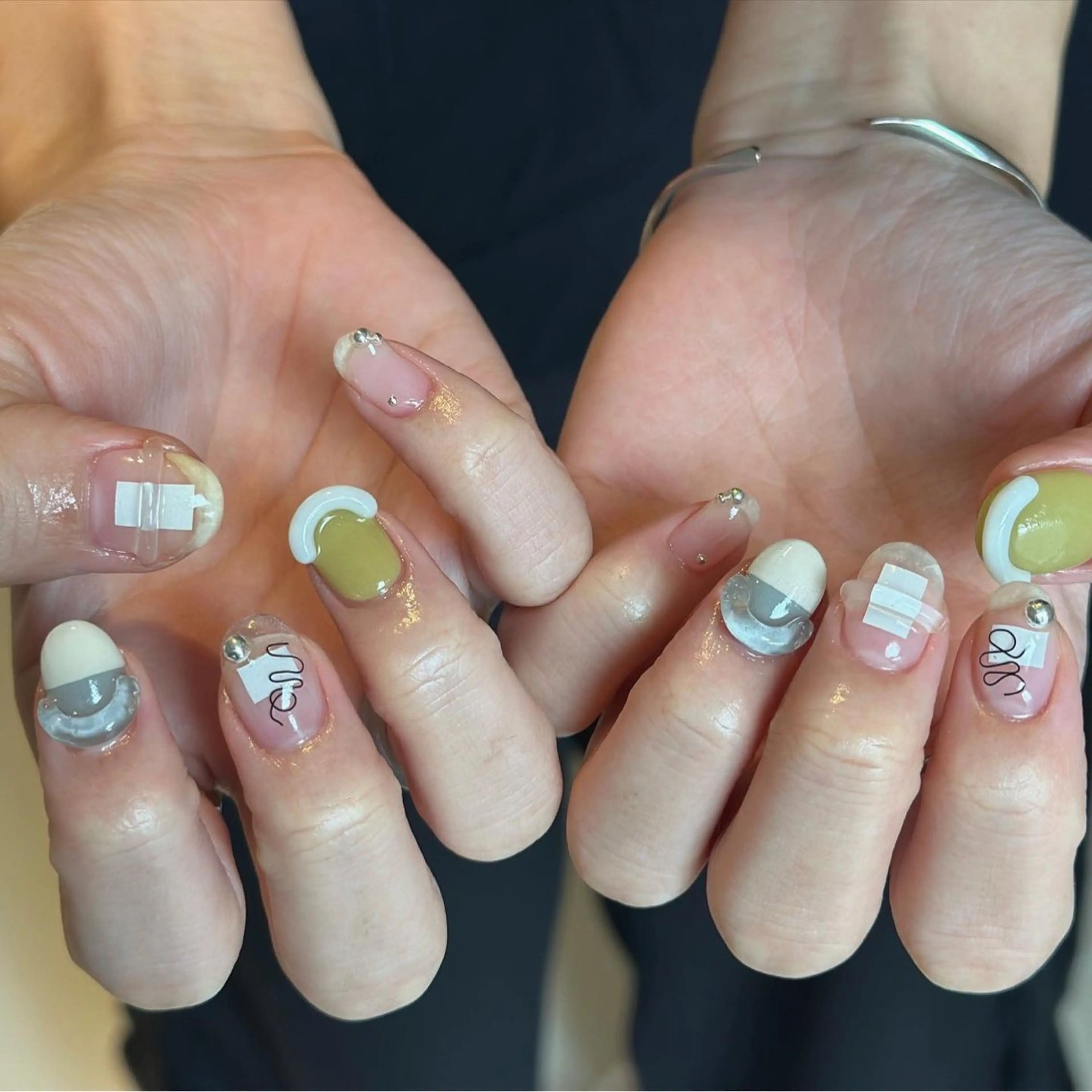 ネイル ハンドネイル Flow nail所属・山本 七海のネイルデザイン