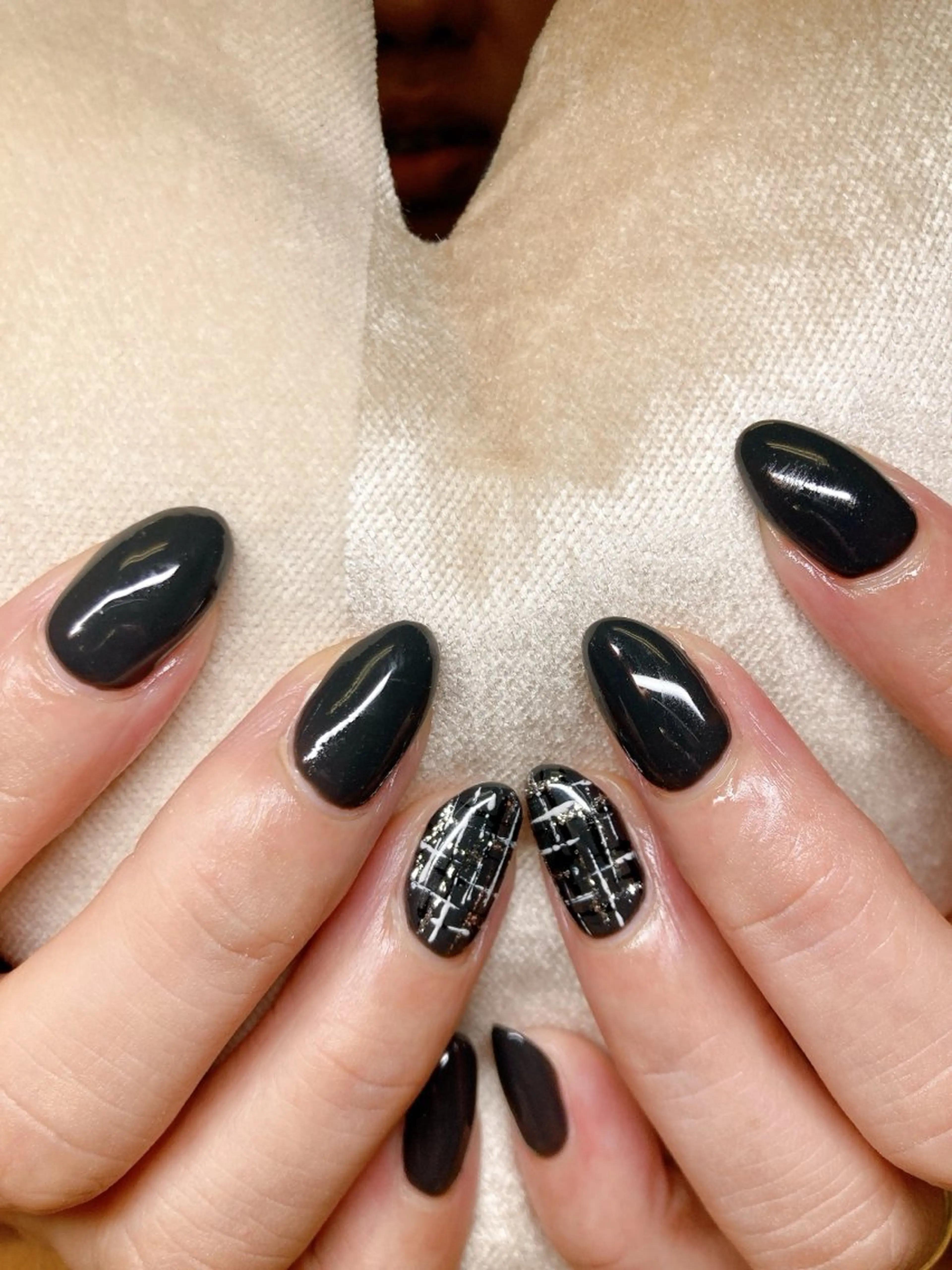 ネイル ECLAT エクラ所属・寺山 千鶴のネイルデザイン