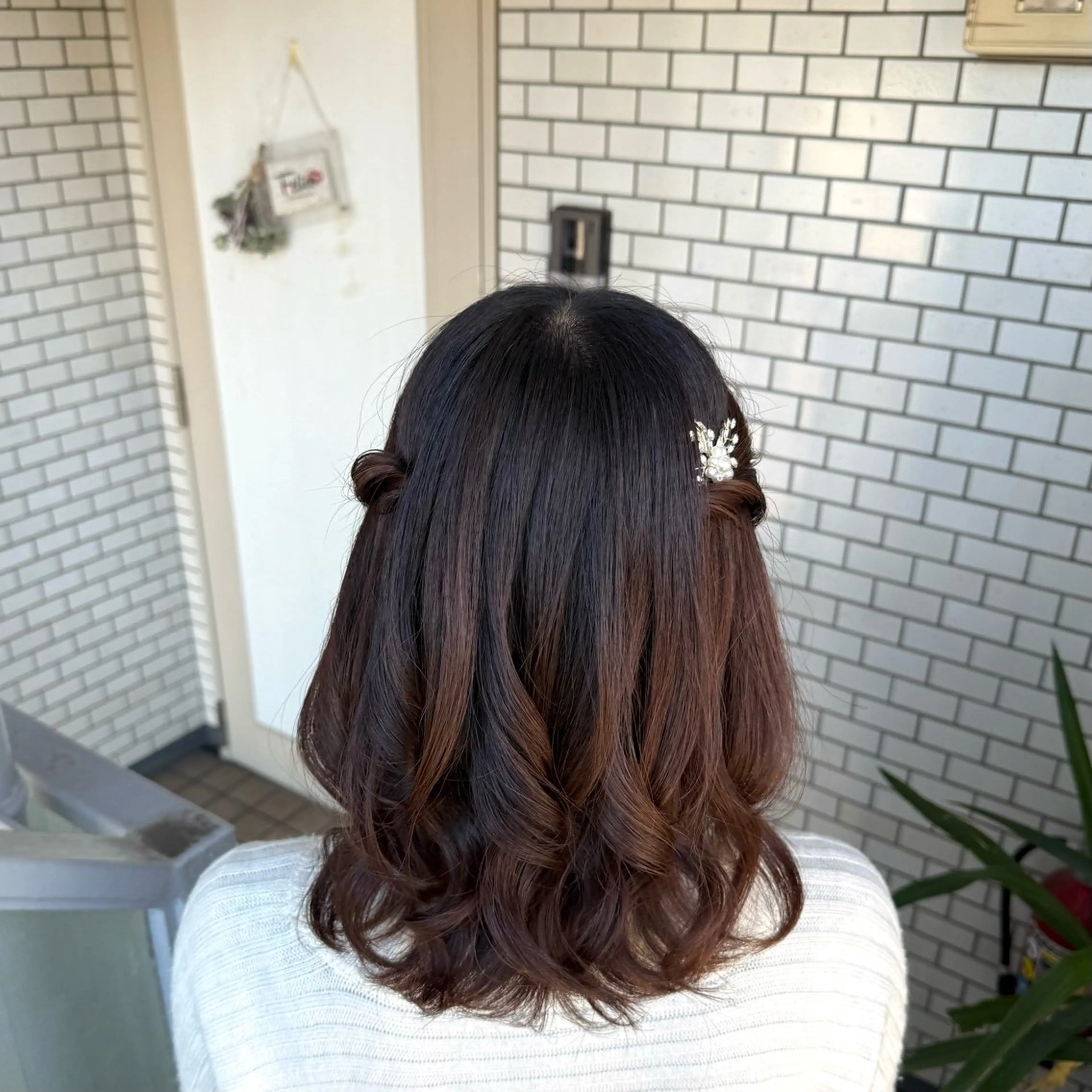 ミディアム ヘアアレンジ 成人式 ハーフアップ 結婚式・ブライダル 卒業式のヘアスタイル ヘアセット 褒められヘアメイク /‎ボブ女子🐶みおのヘアスタイル