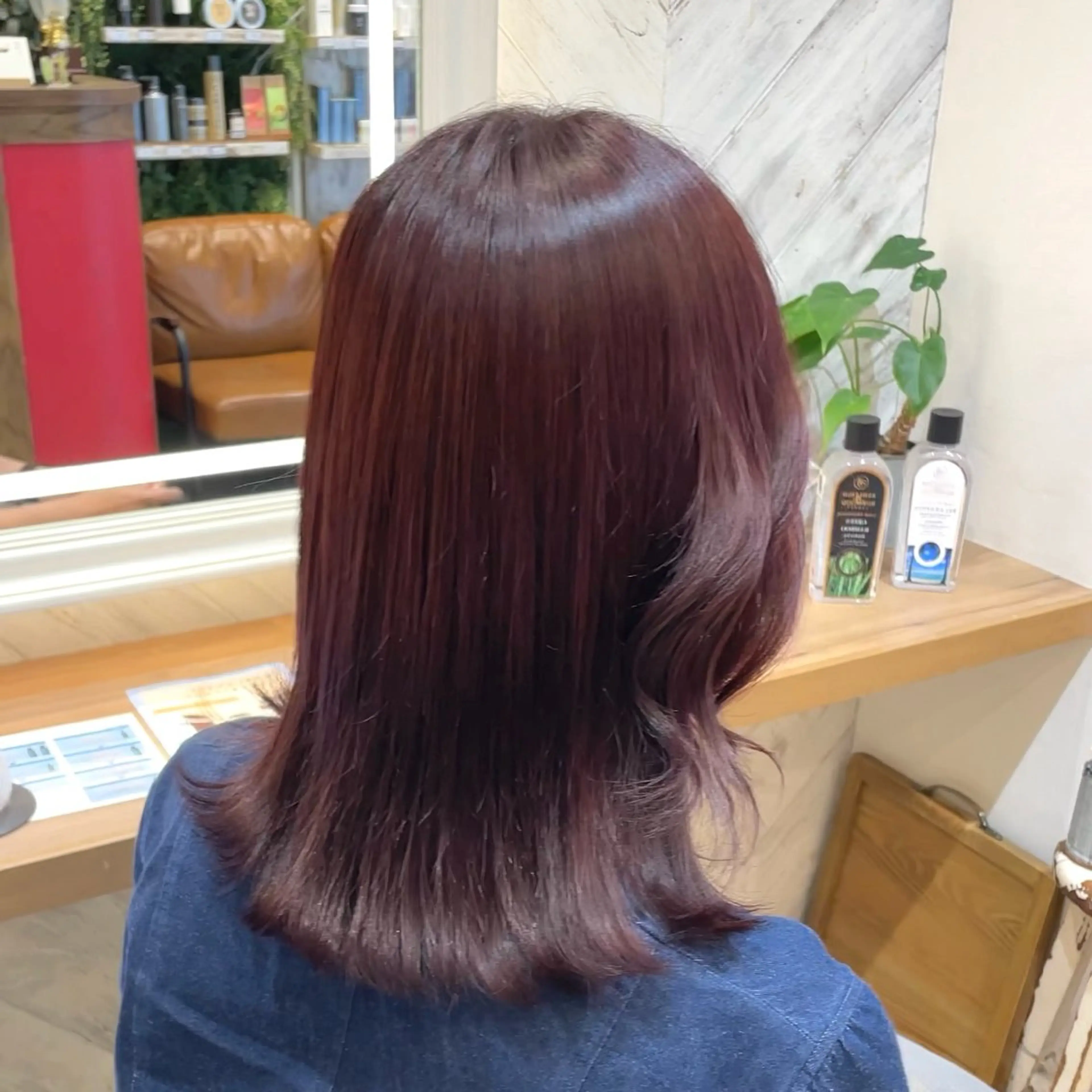 ミディアム カラー ブラウンカラー ピンクカラー ピンクブラウン ヘアカラー 横浜パーマ🌐 暖色カラー🍒もえかのヘアスタイル