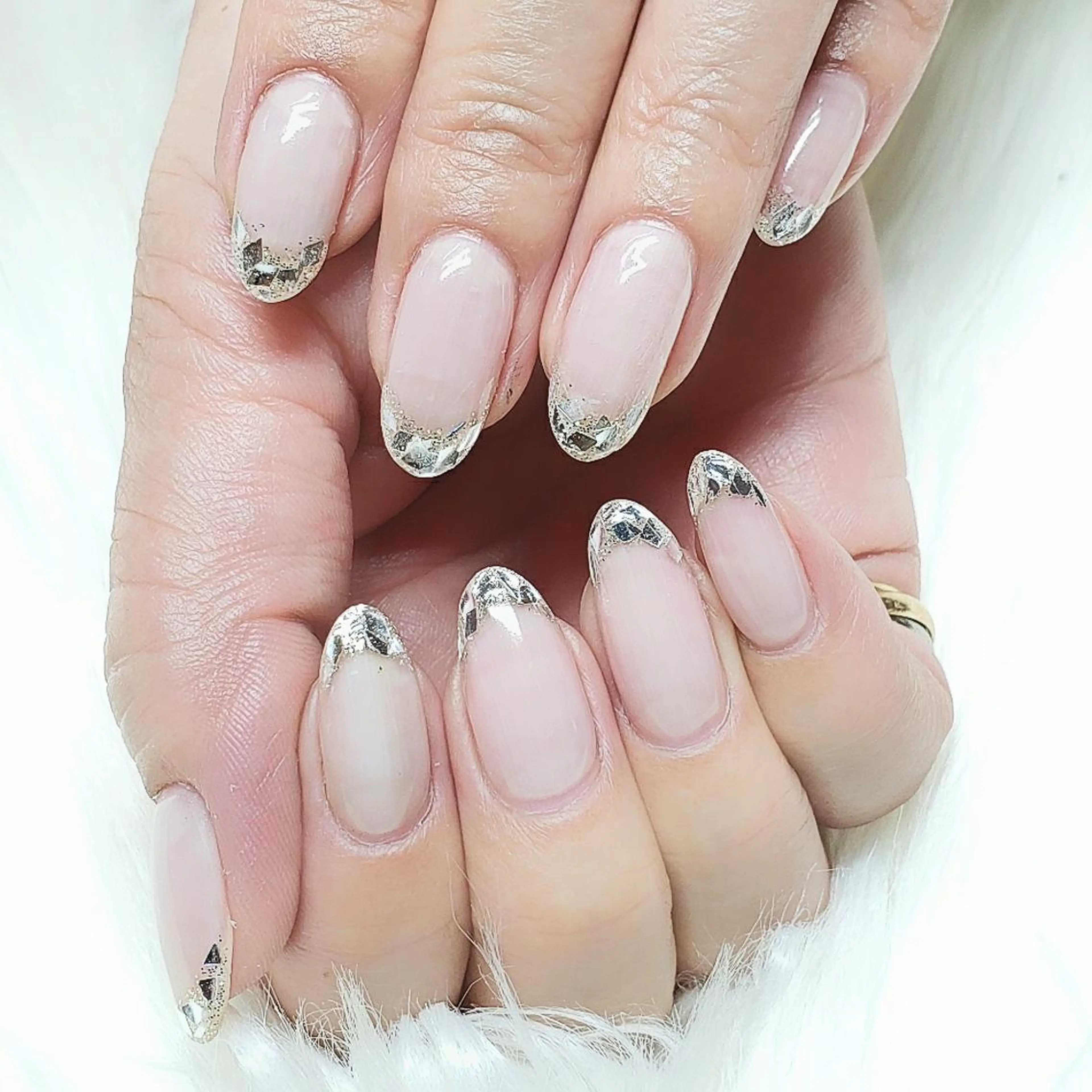 ネイル オーロラネイル クリアネイル ジェルネイル シルバー ソフトジェル ハンドネイル Nail  Aphroditeのネイルデザイン