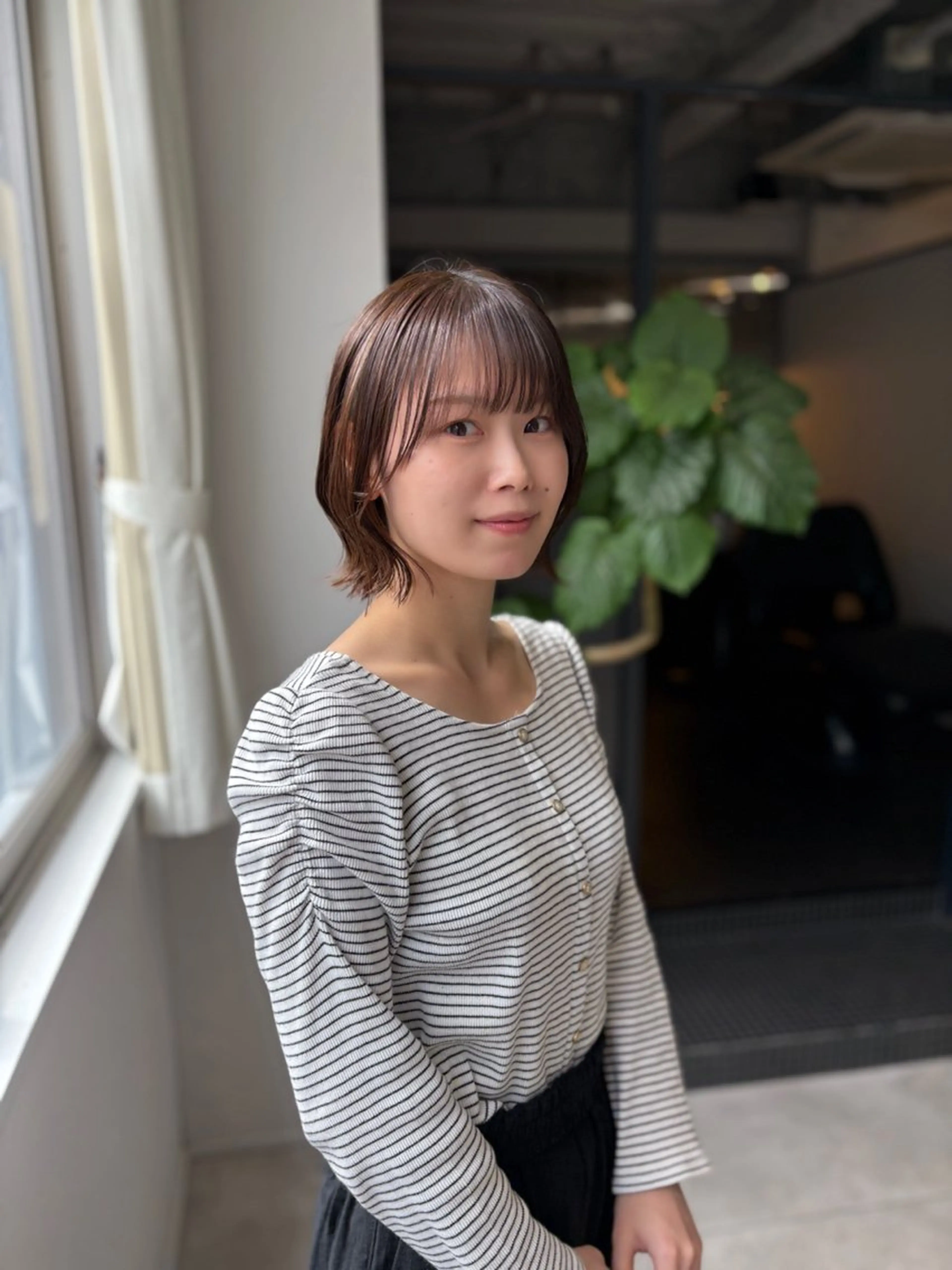 ミディアム ボブ 韓国風ヘア カット ヘアカラー トリートメント ショート/レイヤー/ ボブ/安本和史のヘアスタイル