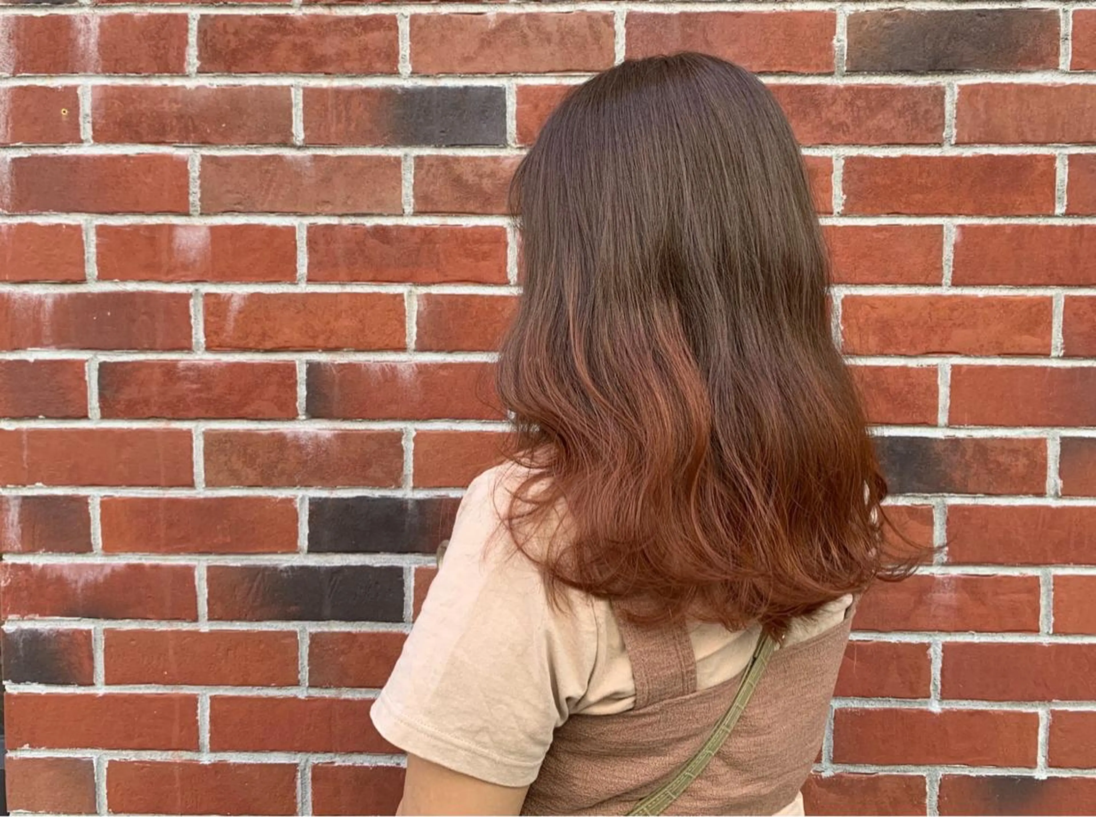 セミロング カラー ヘアアレンジ アッシュ ミストバング ベージュカラー 黒髪 ブリーチ maoブリーチ無し 似合わせカラーのヘアスタイル