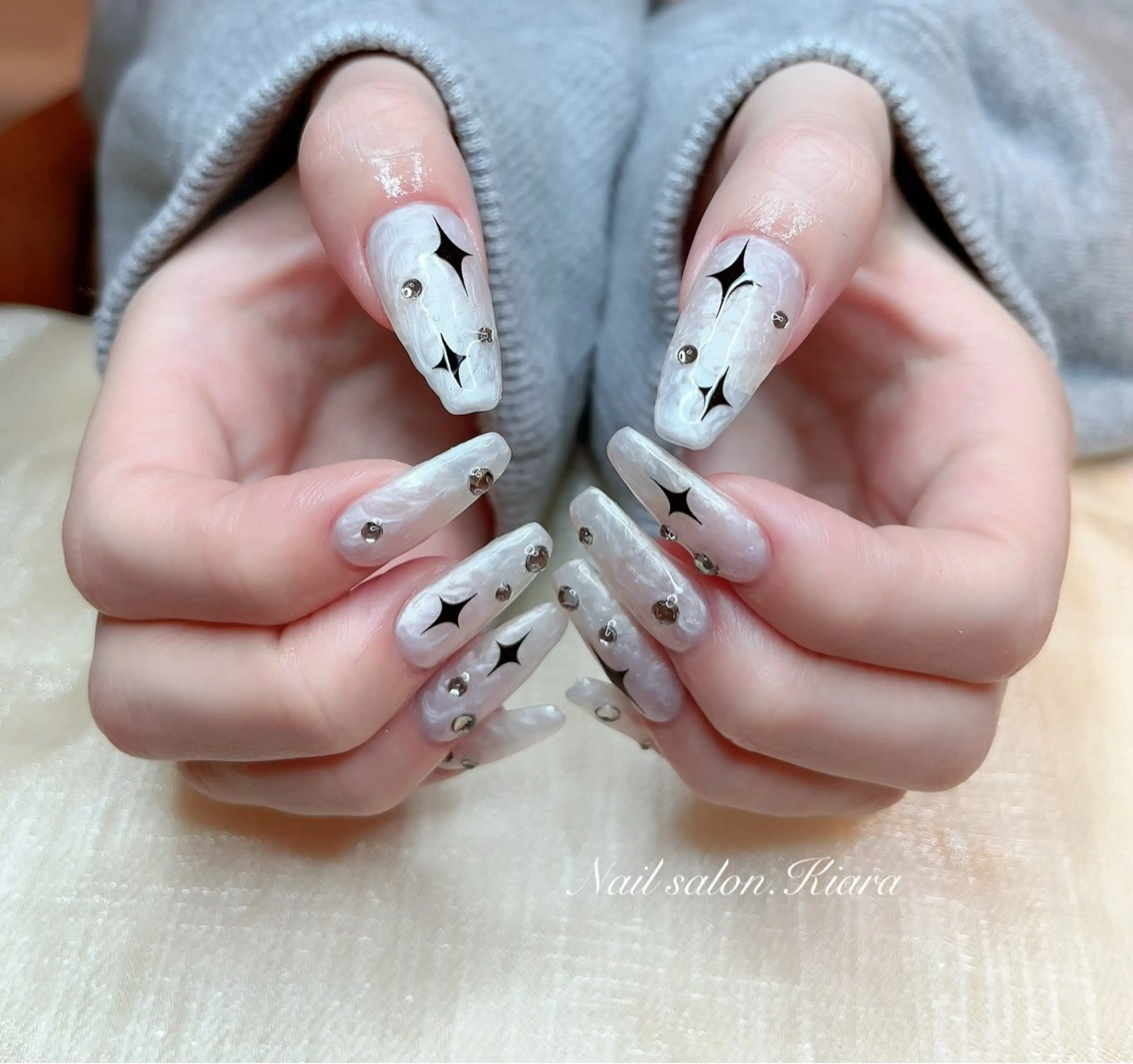 ネイル ロングネイル マグネットネイル 🍭Kiara Nail🍭のネイルデザイン