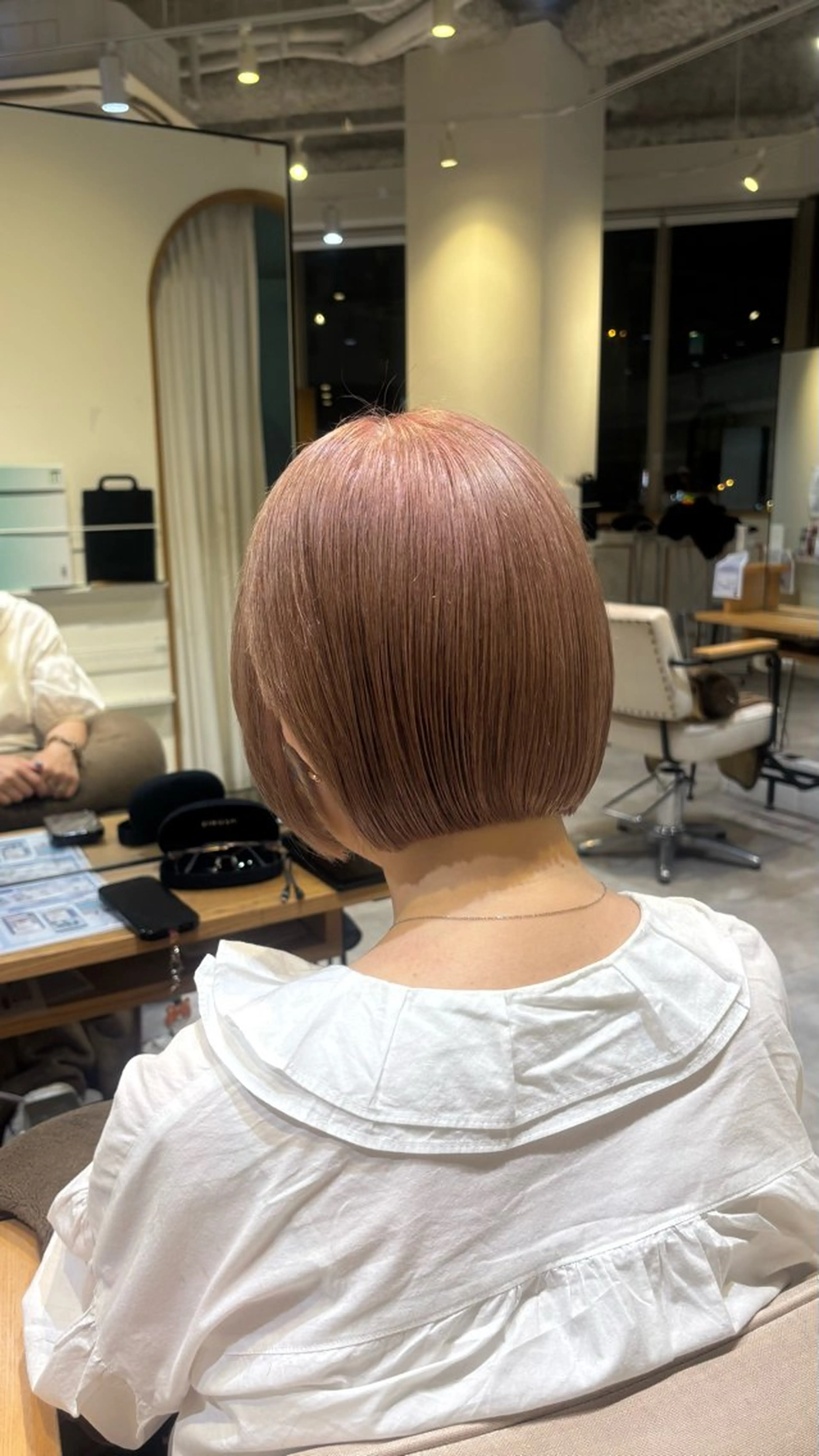 ショート ボブ 名嘉 穂乃花のヘアスタイル