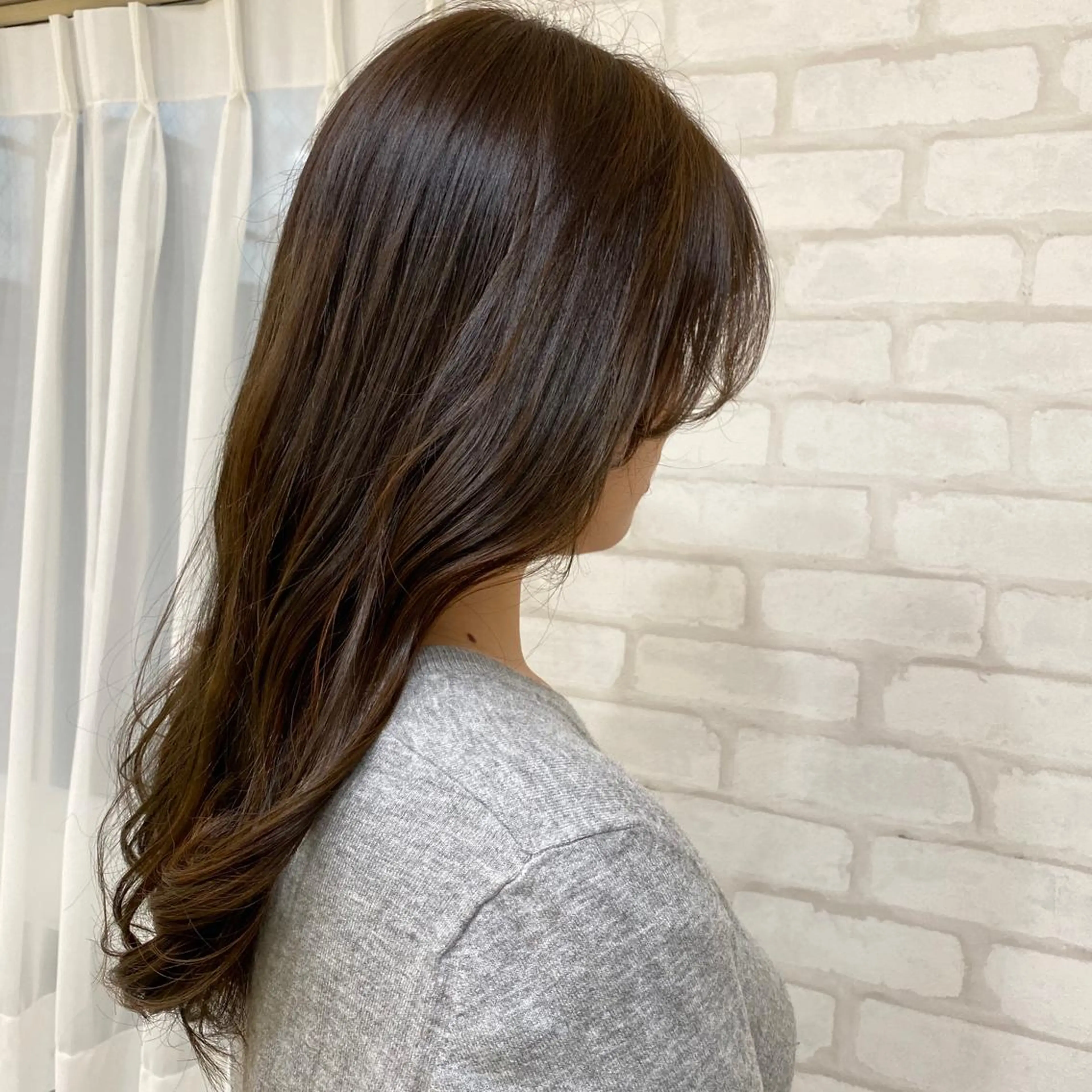 ロング カラー abilita AZUSAのヘアスタイル
