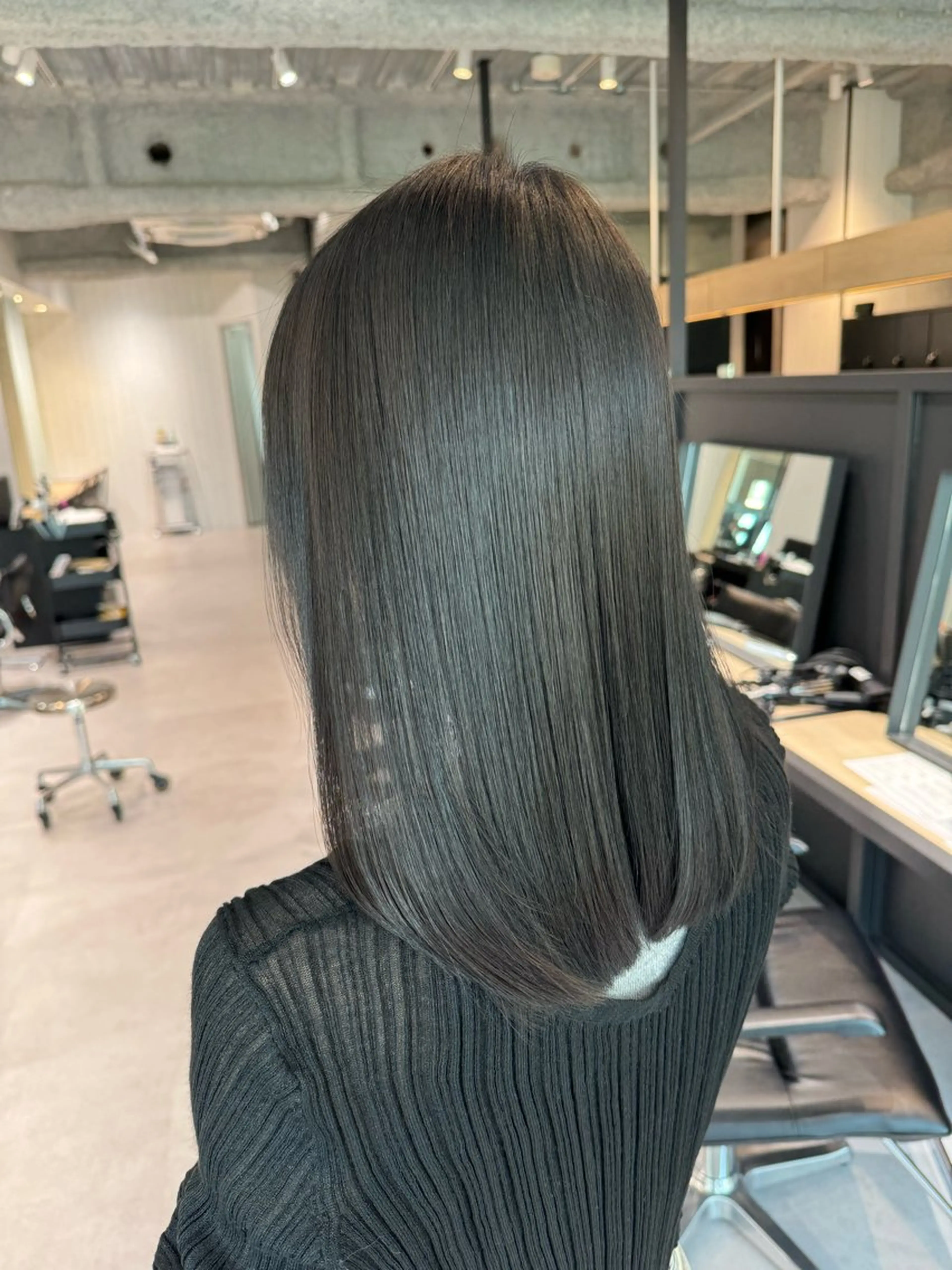 リラクゼーションコース💆‍♀️🎨【カット、ケアカラー、内部補修トリートメント、ヘッドスパ】の写真