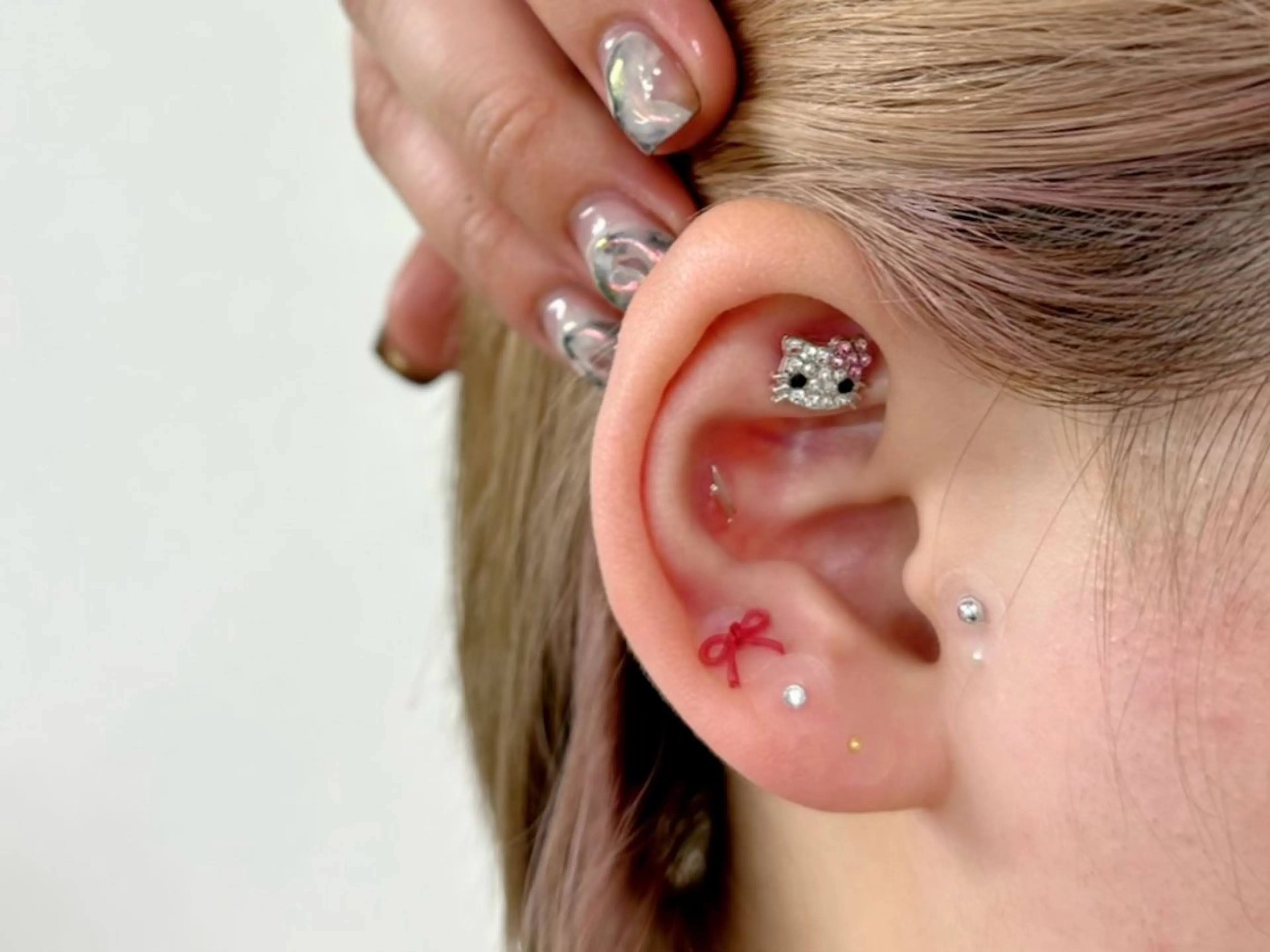 【NEW】耳ツボジュエリー12粒（両耳）体調サポートとおしゃれを一緒に♪の写真