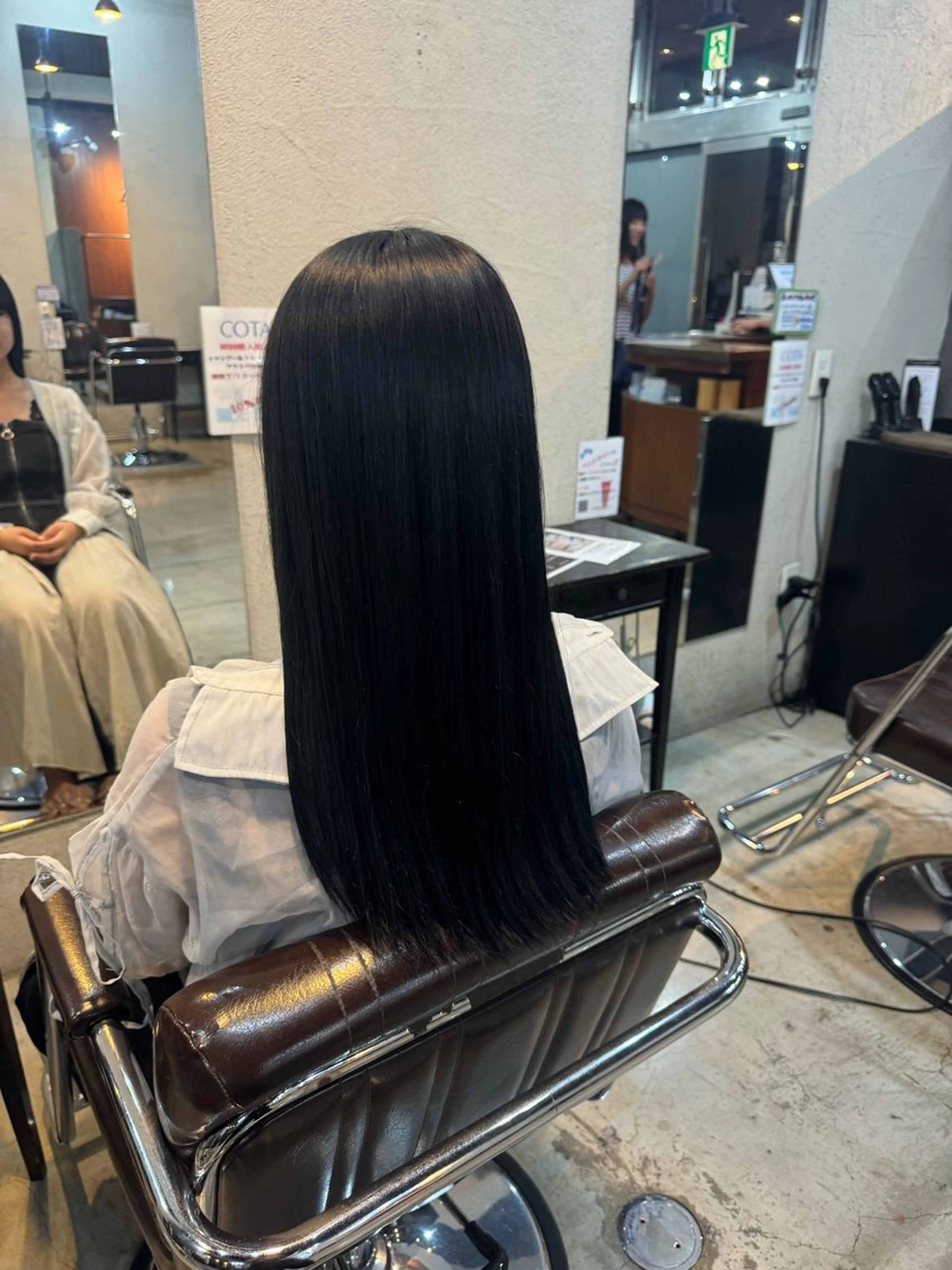 カラー 幕田 希耀美のヘアスタイル
