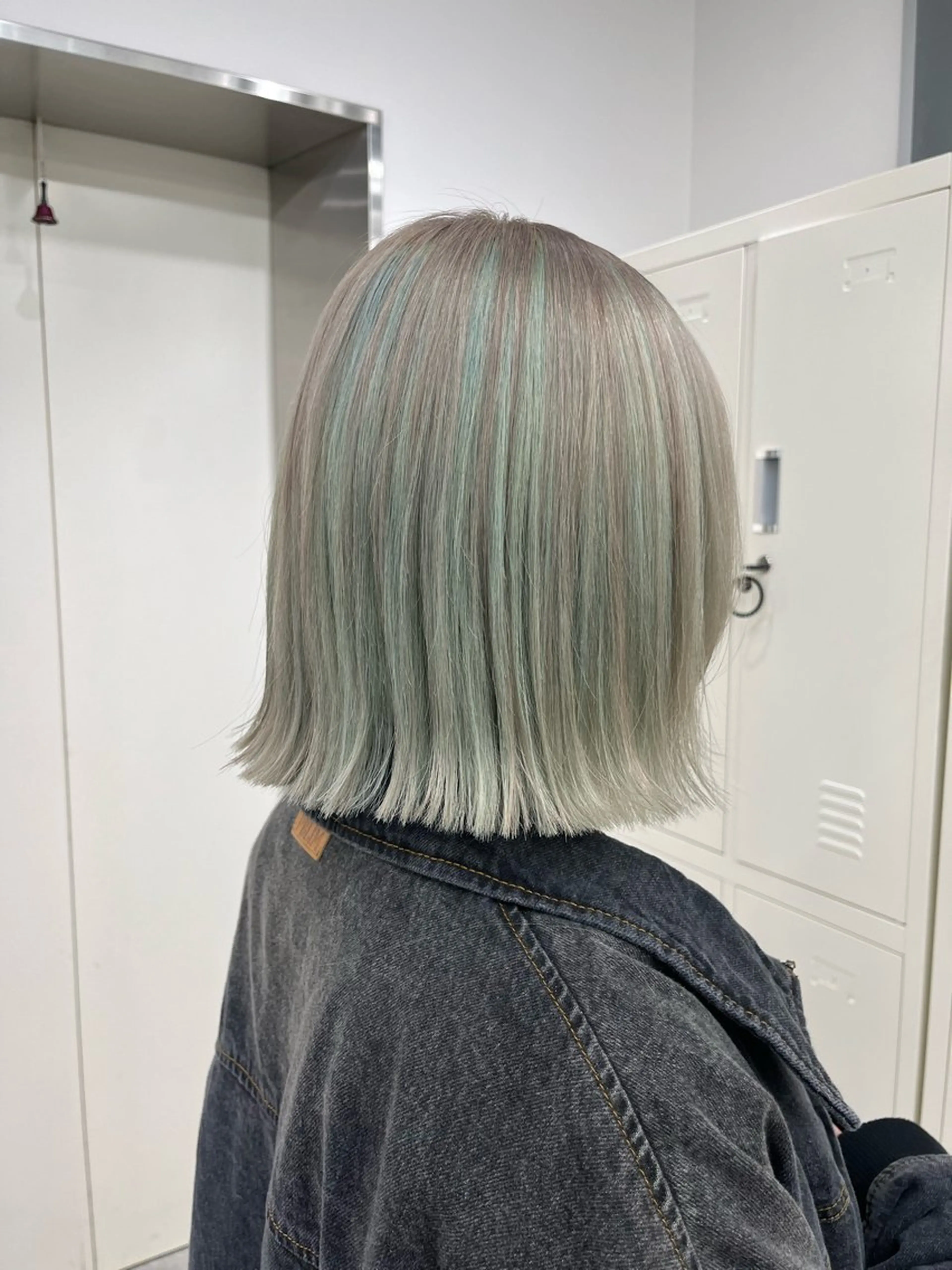 カラー ブリーチ グレージュ ミント ミントグリーン dot .tokyo所属・中村 彩夏のヘアスタイル