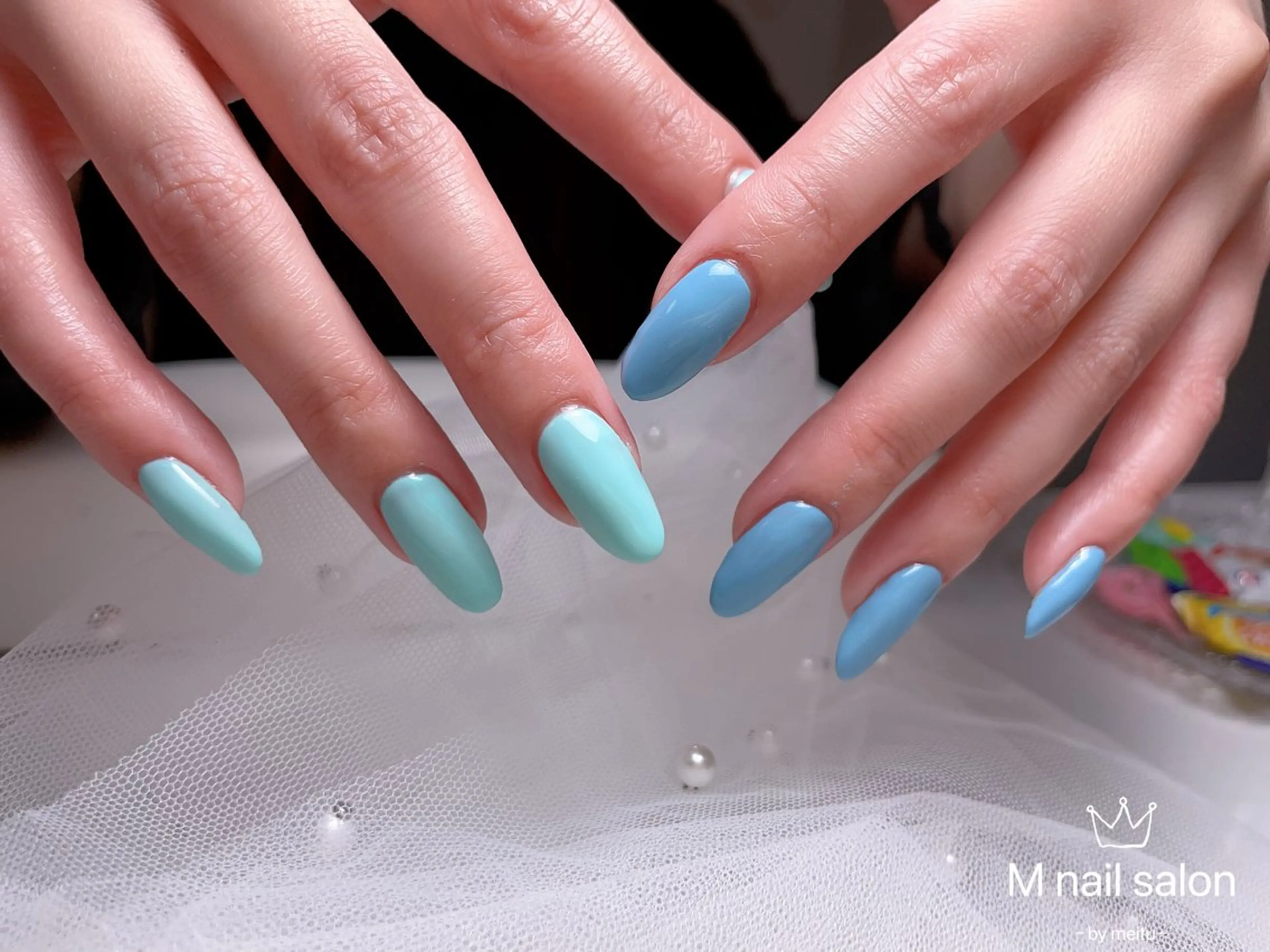 ネイル ブルー フレンチネイル マグネットネイル ニュアンスネイル オフィスネイル ハンドネイル Mnail _KKのネイルデザイン