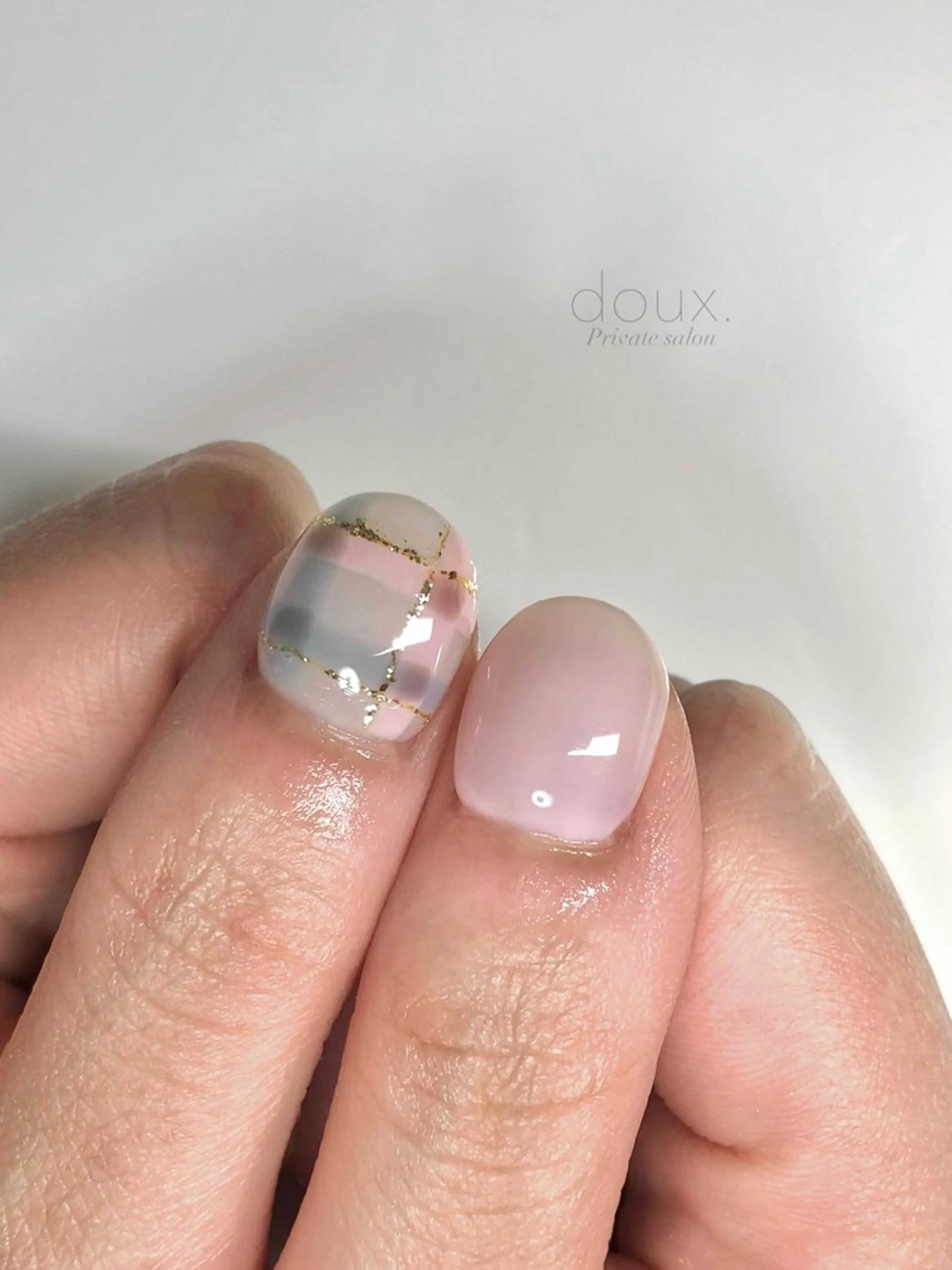 ネイル フットネイル キラキラネイル 韓国ネイル ニュアンスネイル オフィスネイル ハンドネイル doux. nailのネイルデザイン