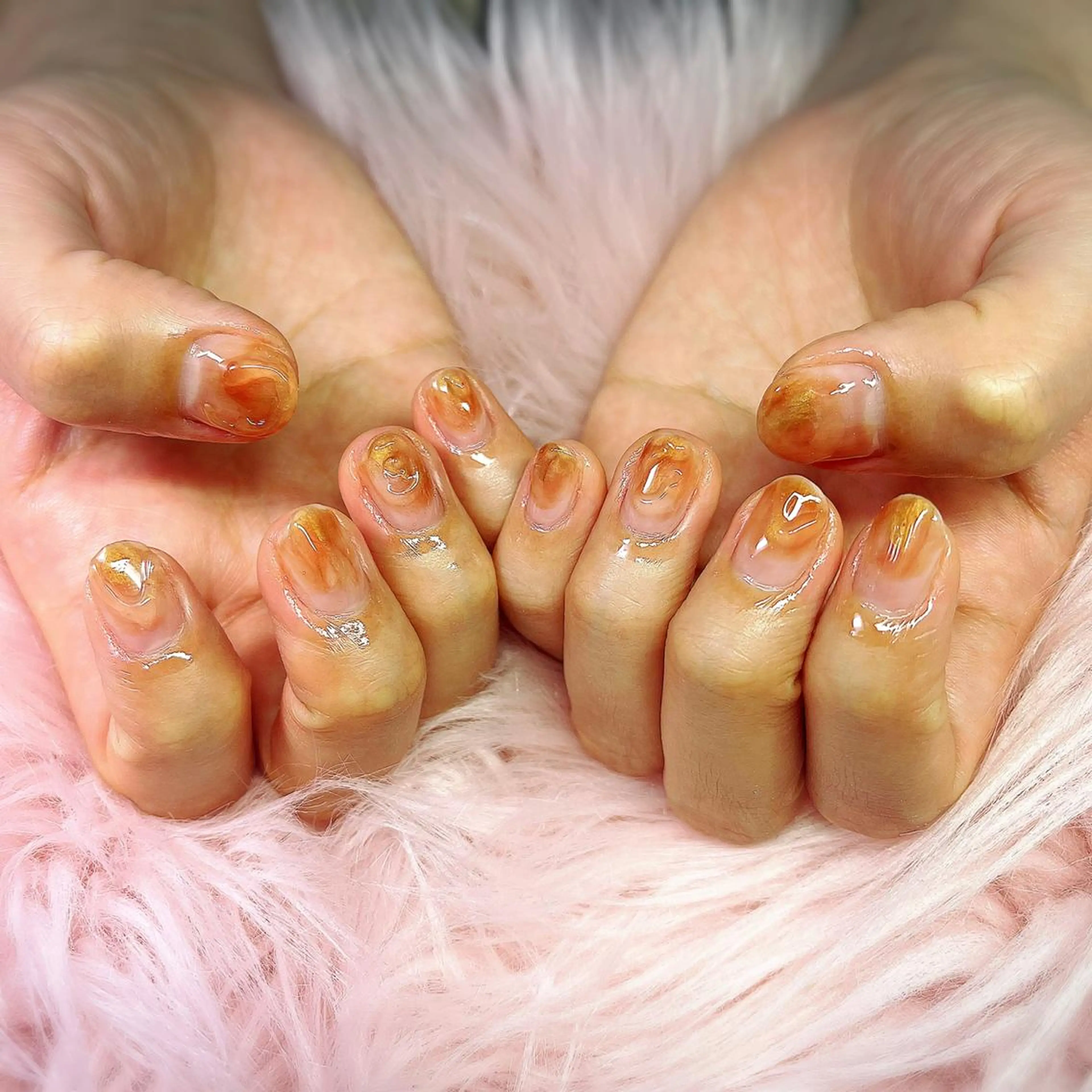 ネイル ニュアンスネイル オレンジ ネイルサロンキュアイスト所属・キュアイスト アコパラジェル調布のネイルデザイン