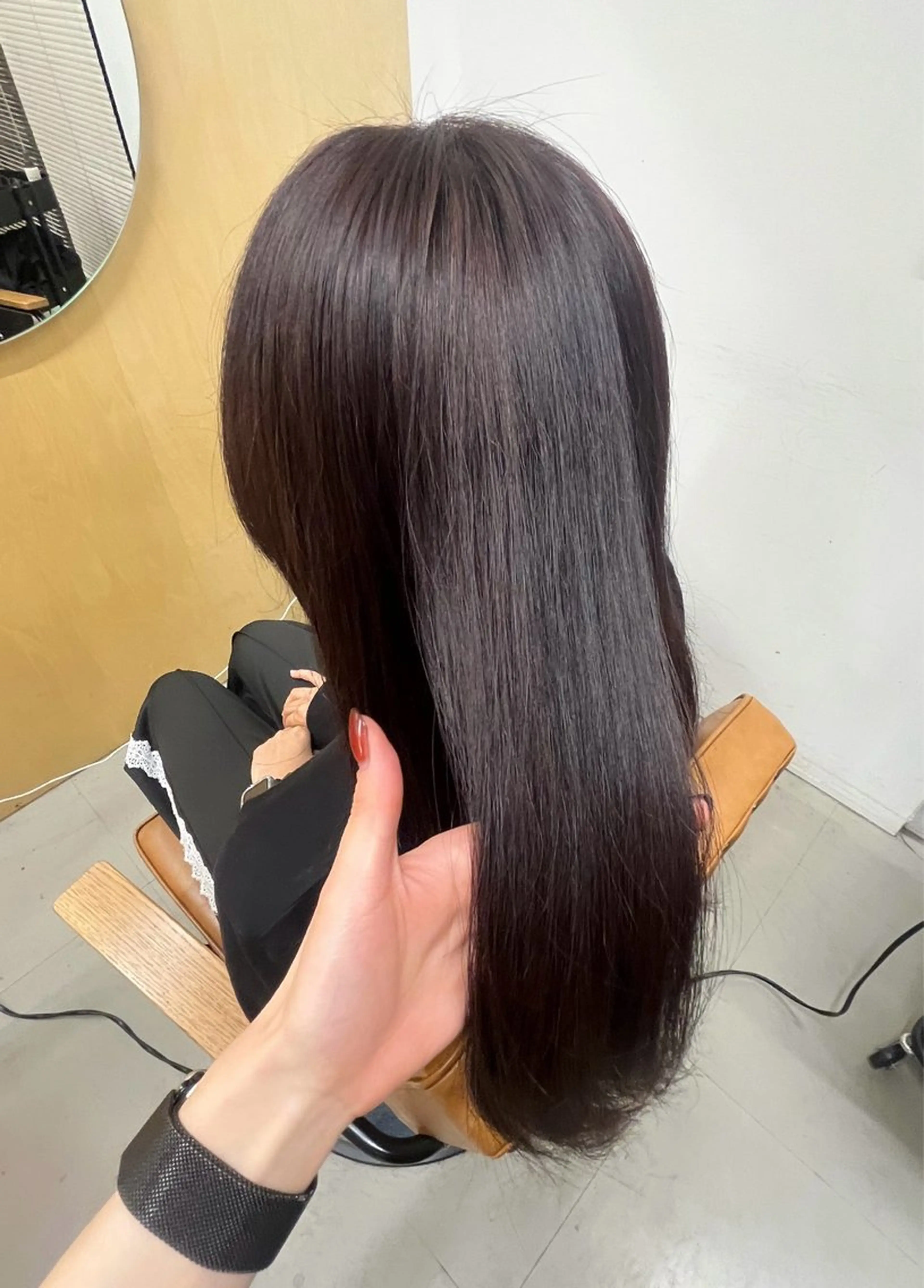 カラー 新美 あかねのヘアスタイル