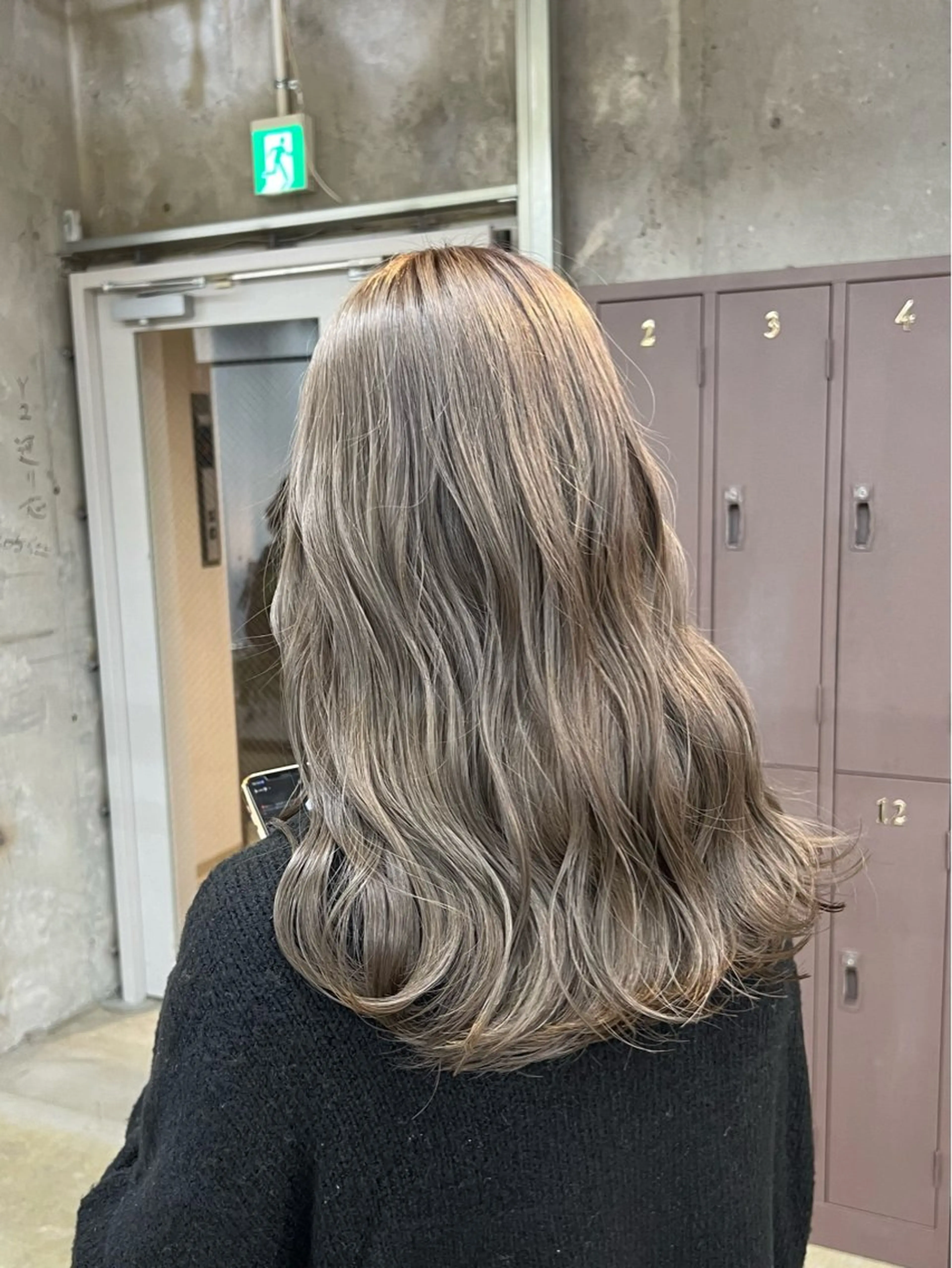 🌻カット＋ケアブリーチカラー＋オージュアトリートメントの写真