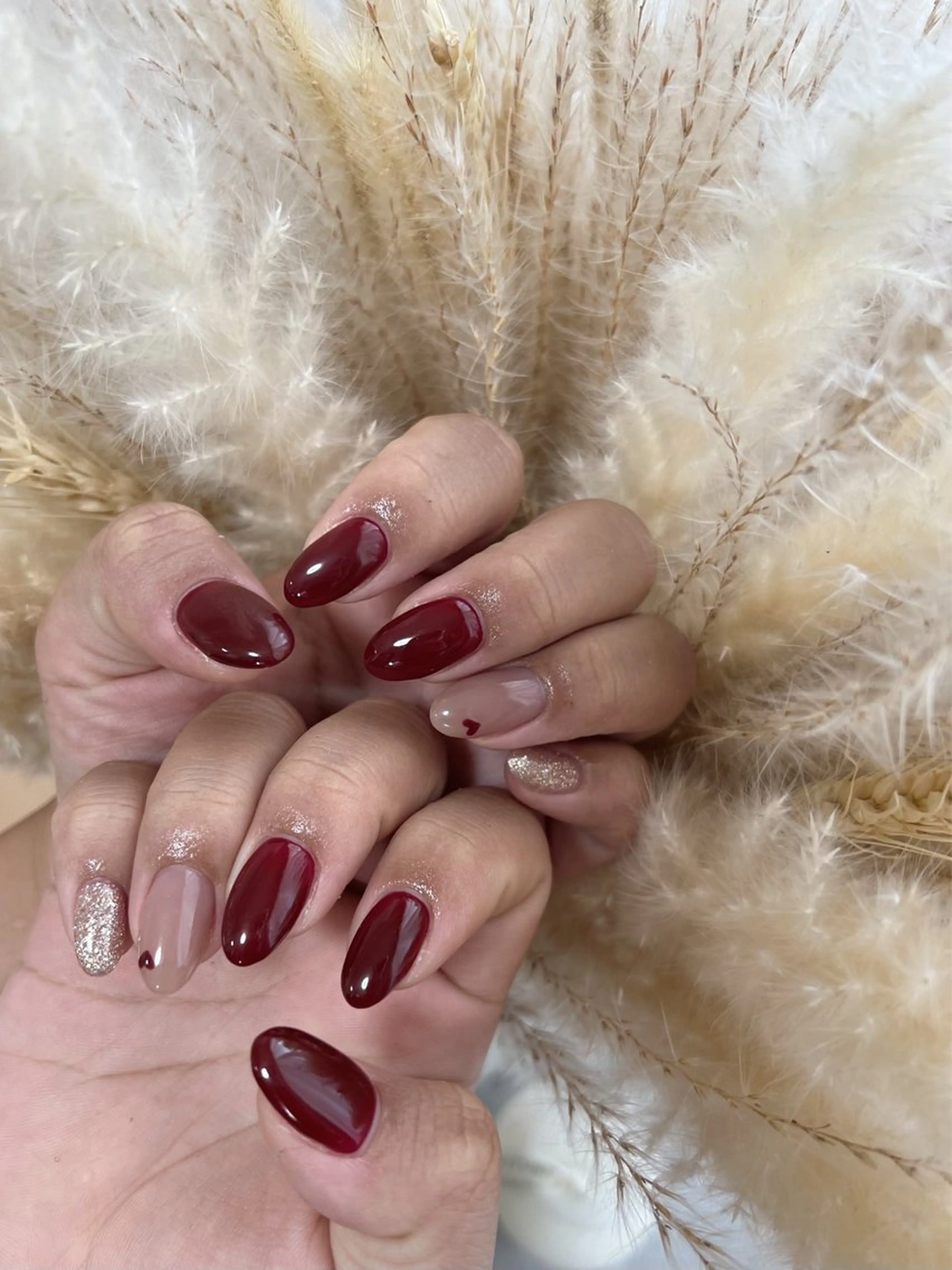 ネイル ハート 赤色 冬ネイル クリスマス ハンドネイル 川端 京香のネイルデザイン