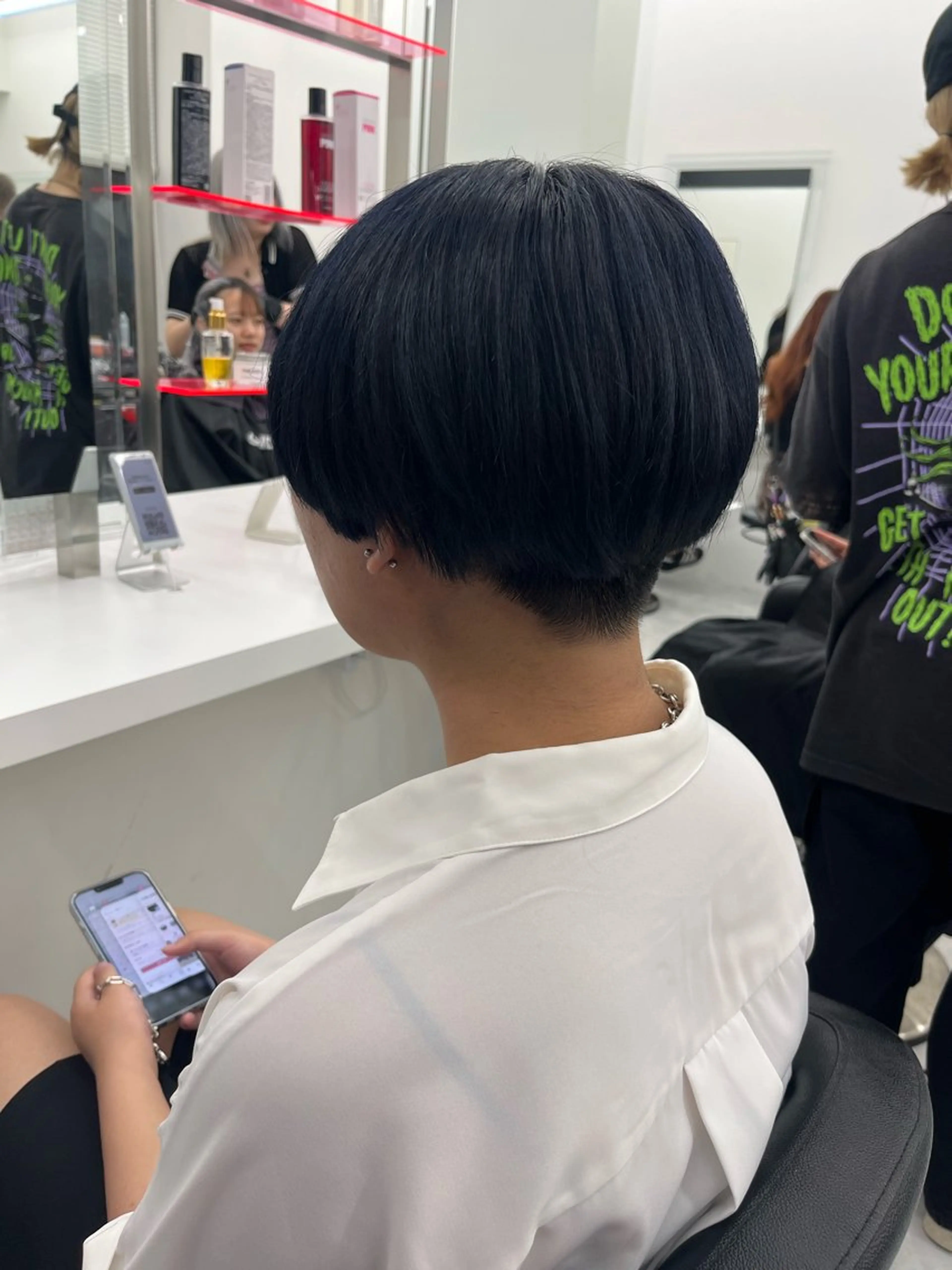 ショート カラー ブルーカラー ネイビーカラー ヘアカラー トリートメント 💖トレンド秋冬 カラー💖FUTAのヘアスタイル