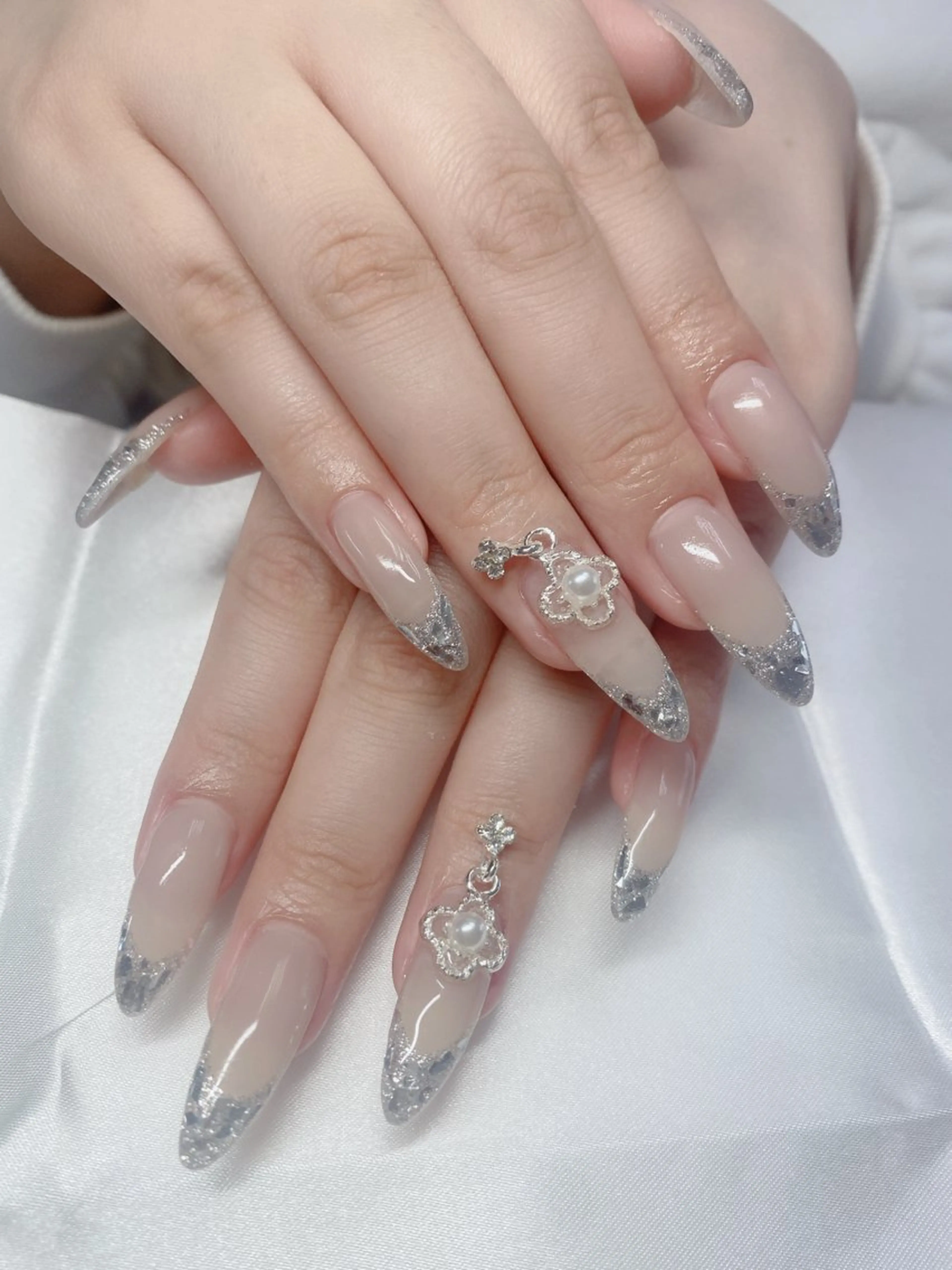 ネイル ハンドネイル ハンドケア UniqueNail 長さだし専門店のネイルデザイン