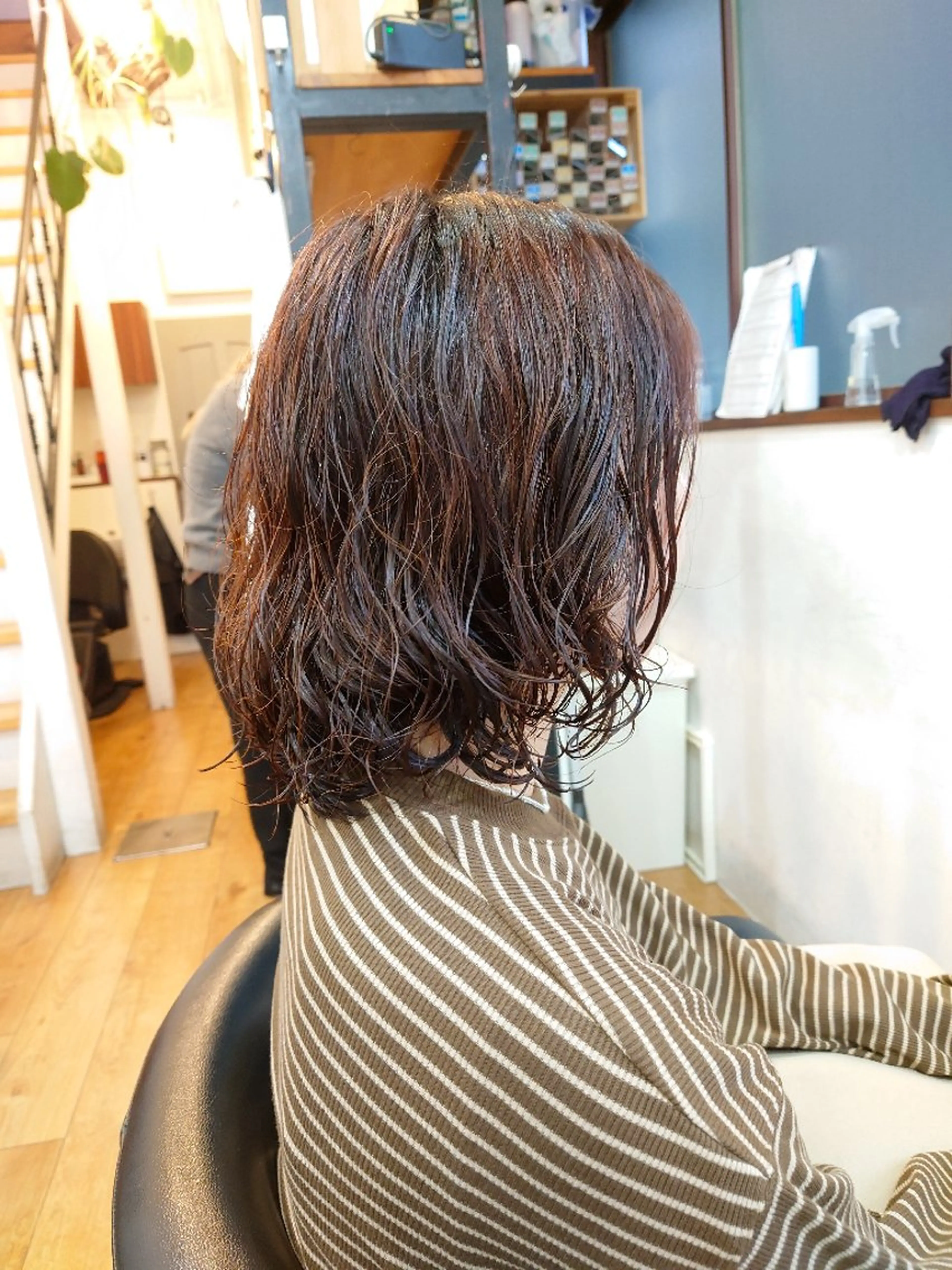 ミディアム ミディアムパーマ ボブ 顔まわりレイヤー レイヤーカット カット ヘアカラー トリートメント 【pejite】 小沼 勇貴のヘアスタイル