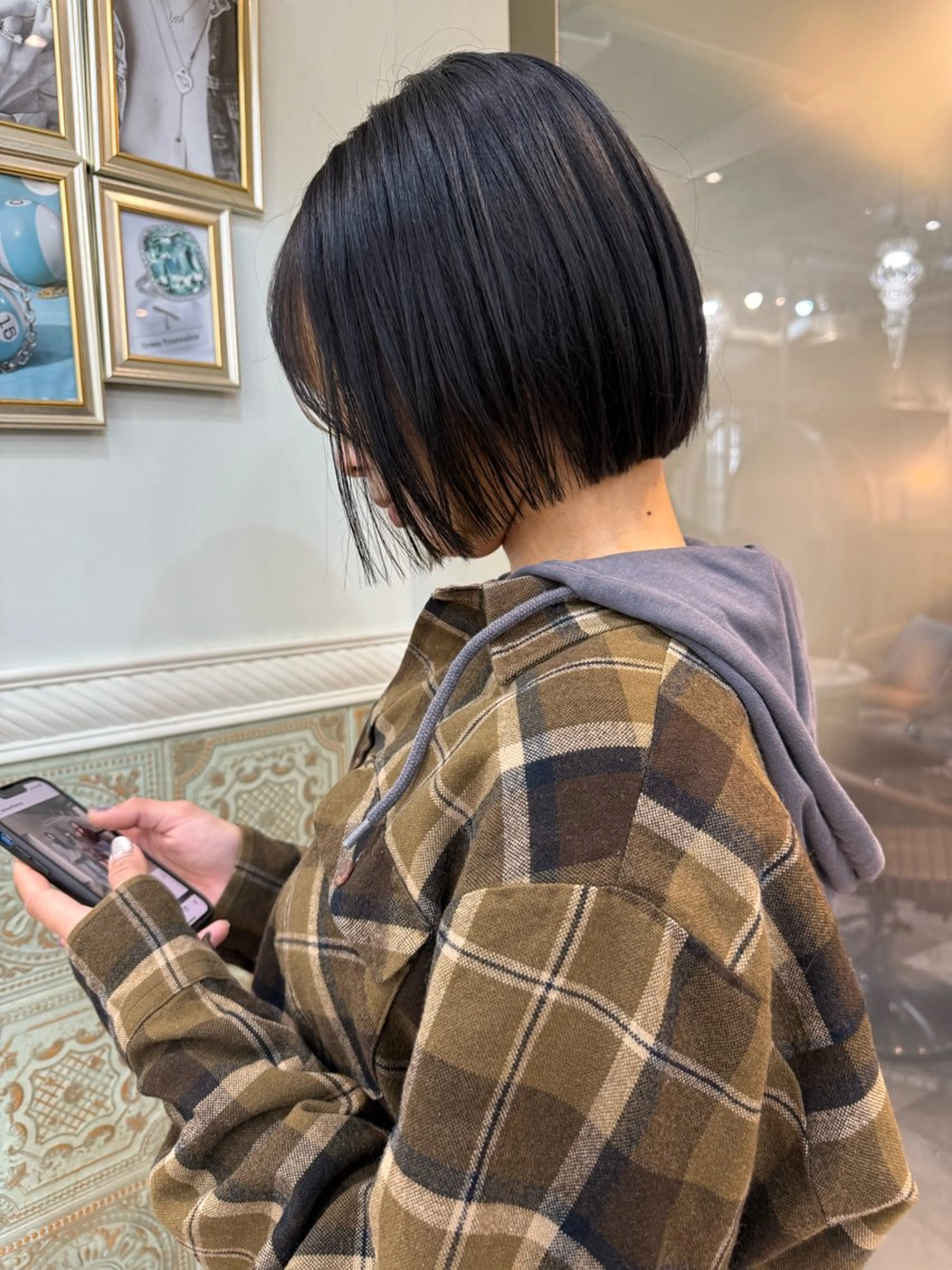 ショート ショートボブ 韓国風カラー ボブ くびれヘア 髪質改善 ボブ/顔周りカット /縮毛矯正/鈴木隆太のヘアスタイル