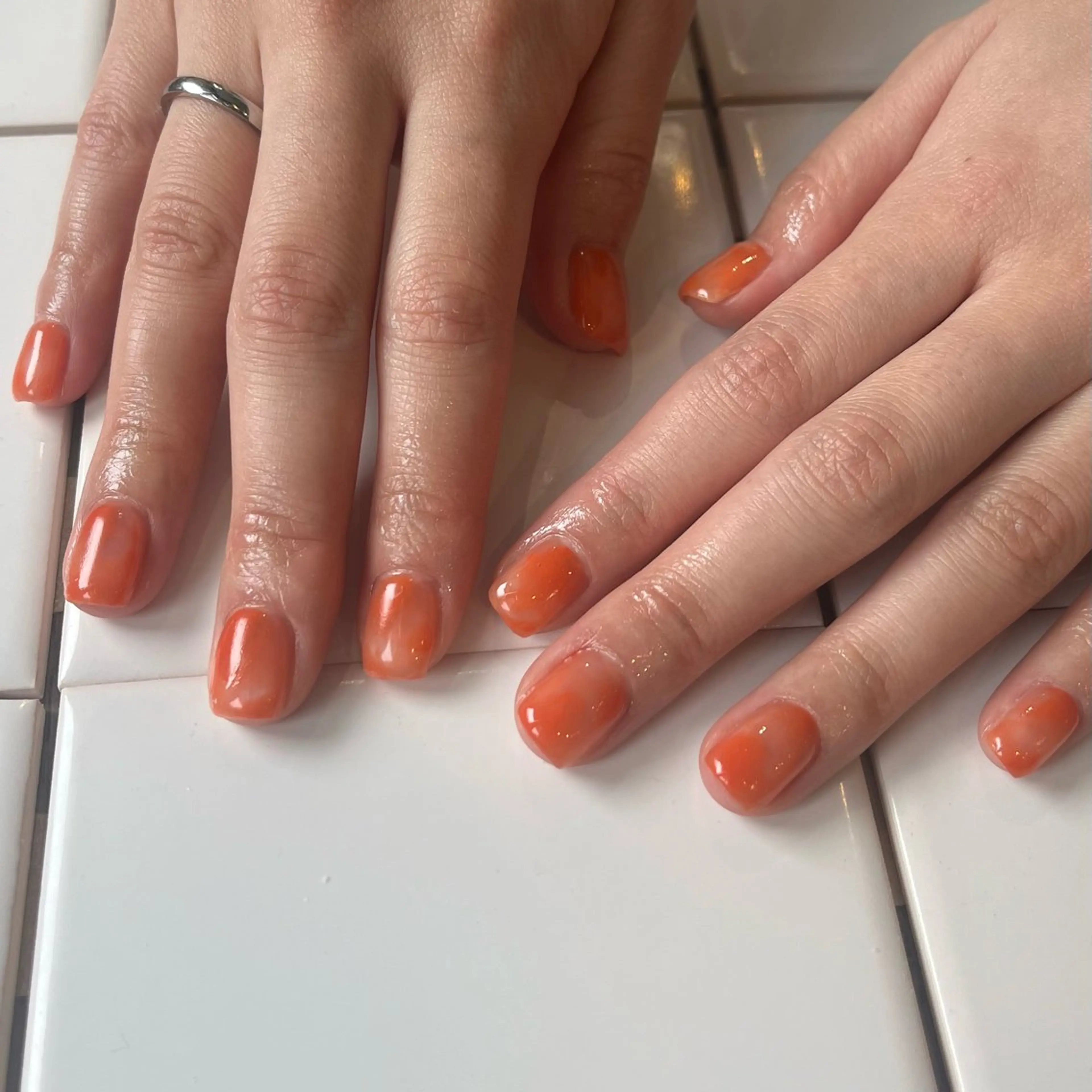 ネイル ニュアンスネイル ワンカラーネイル natsumi .のネイルデザイン