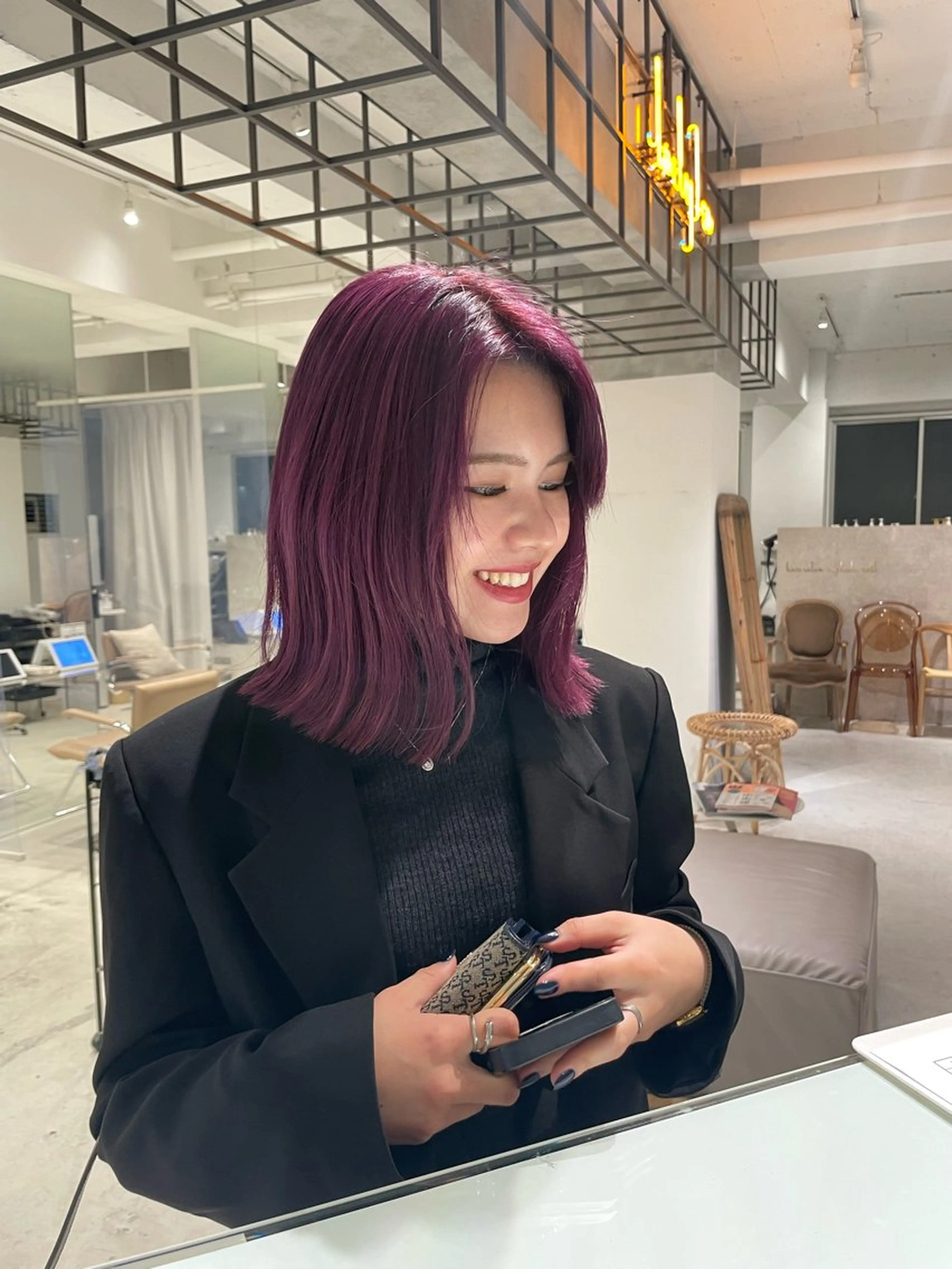 セミロング カラー loely 💞miyuのヘアスタイル