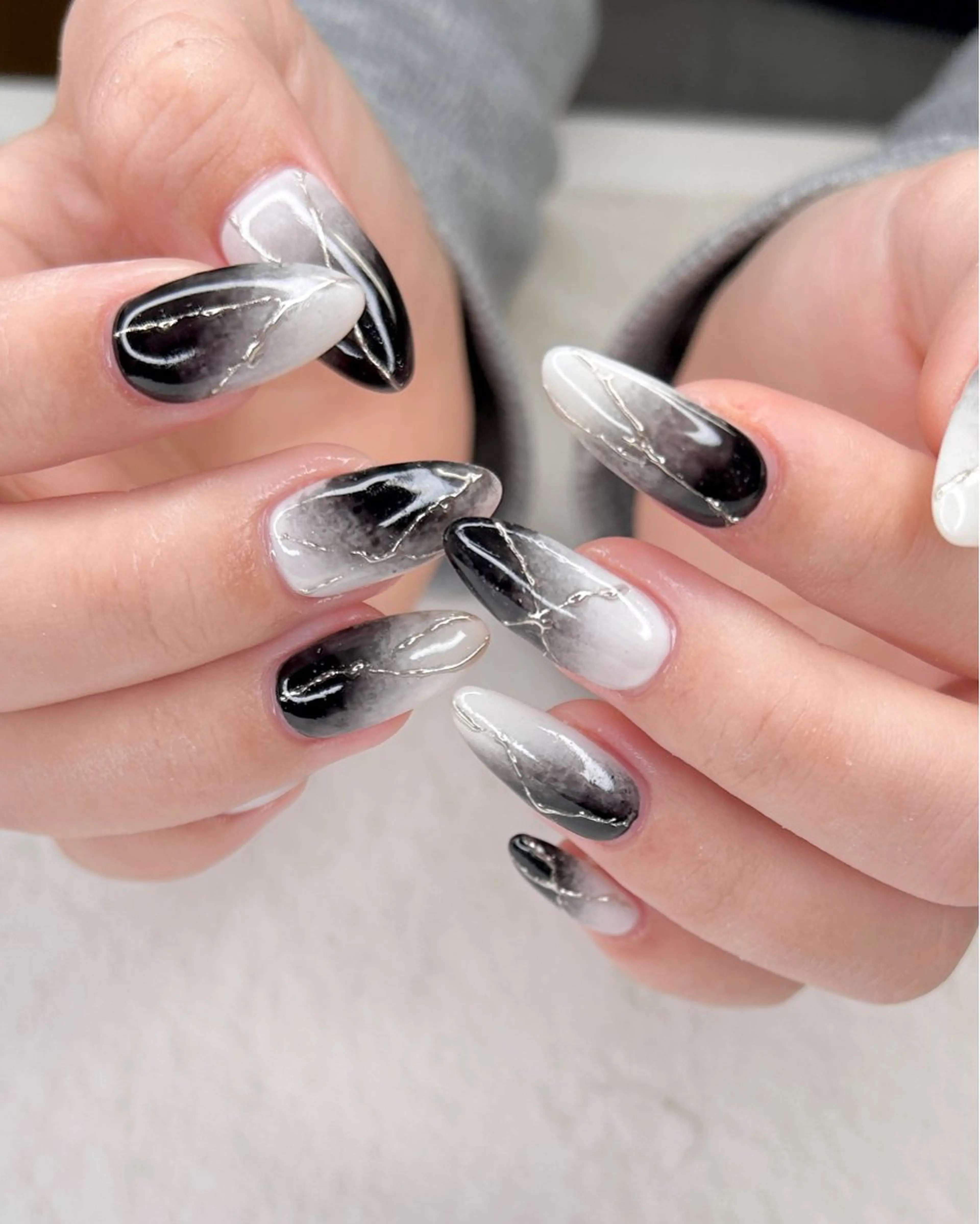 ネイル ハンドネイル フットネイル ease NAIL SALONのネイルデザイン