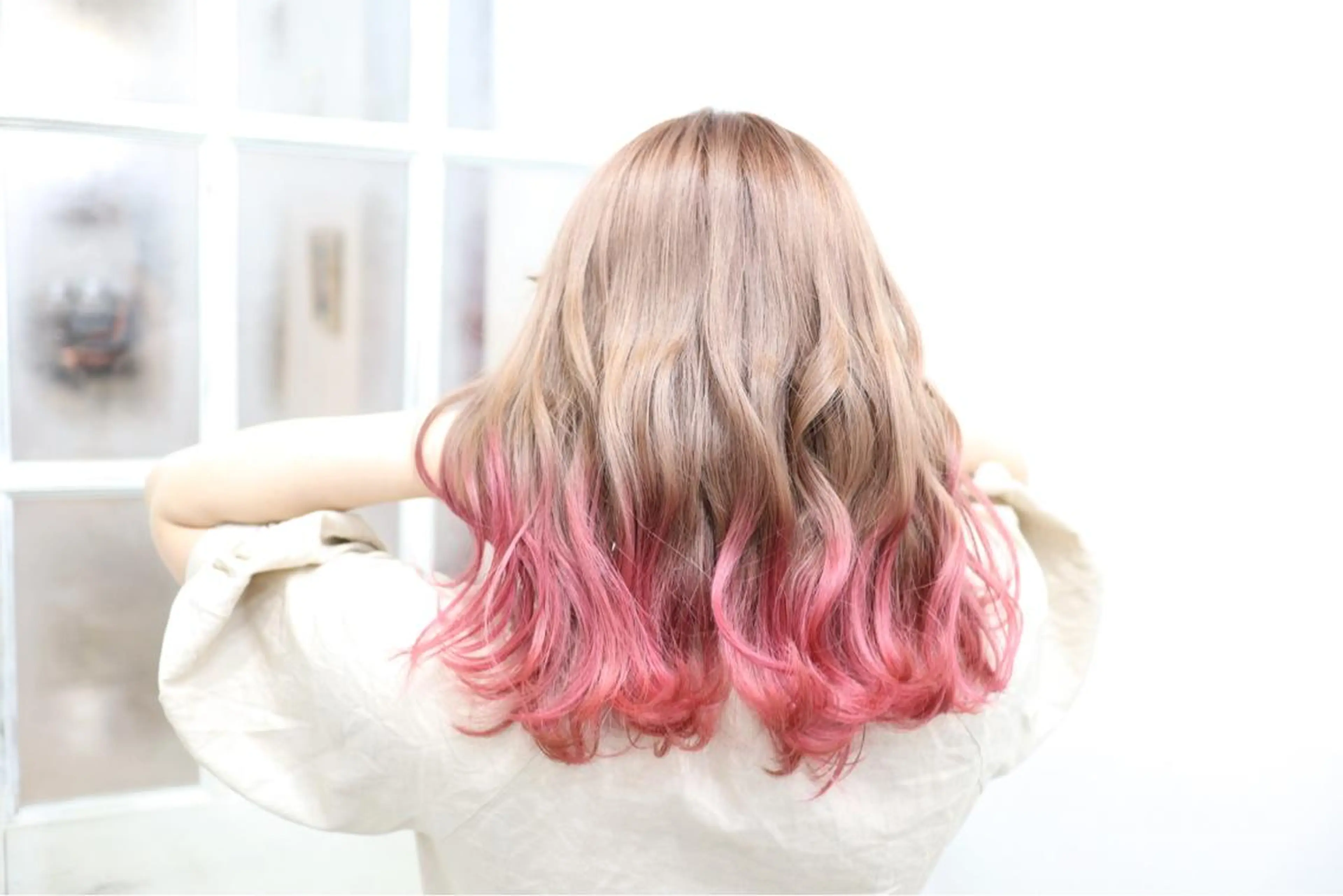 セミロング カラー アディクシーカラー ベージュカラー ブリーチ ケアブリーチ ダブルカラー ヘアカラー トリートメント ✨池袋ブリーチ特化 Hibiki✨のヘアスタイル