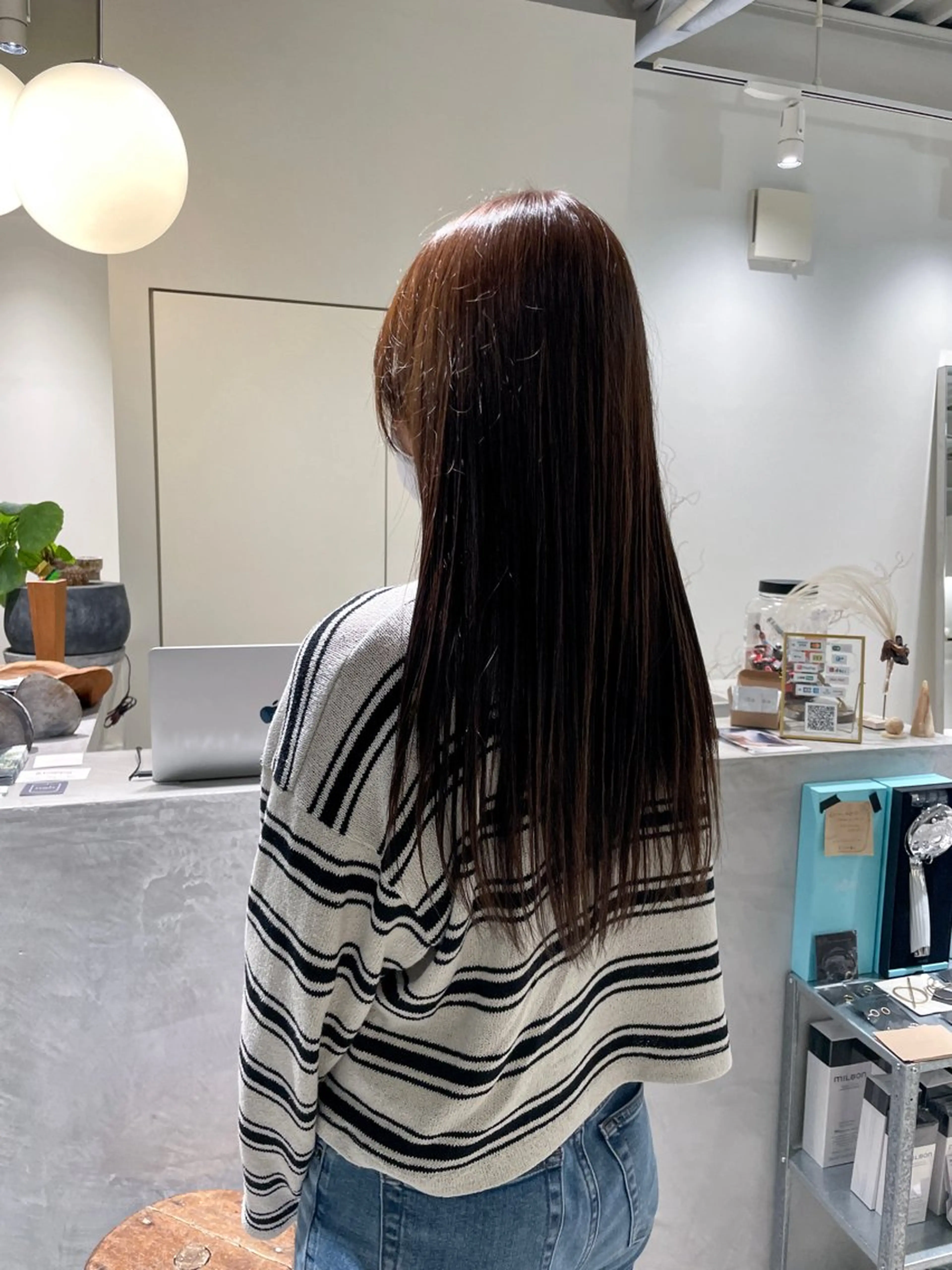 ロング カラー ヘアカラー 林 千聖のヘアスタイル