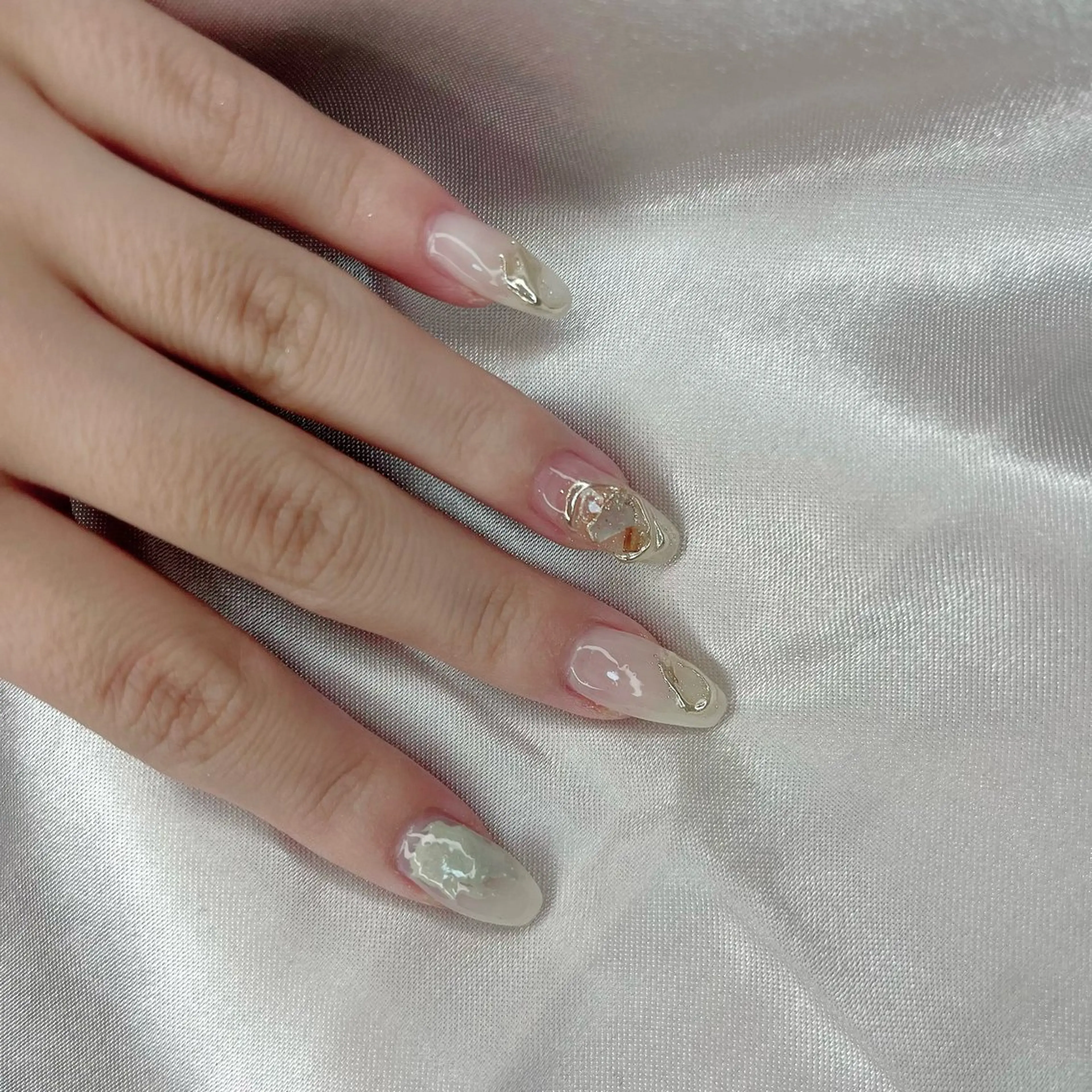 ネイル nailsalon Apis所属・Apis manakaのネイルデザイン