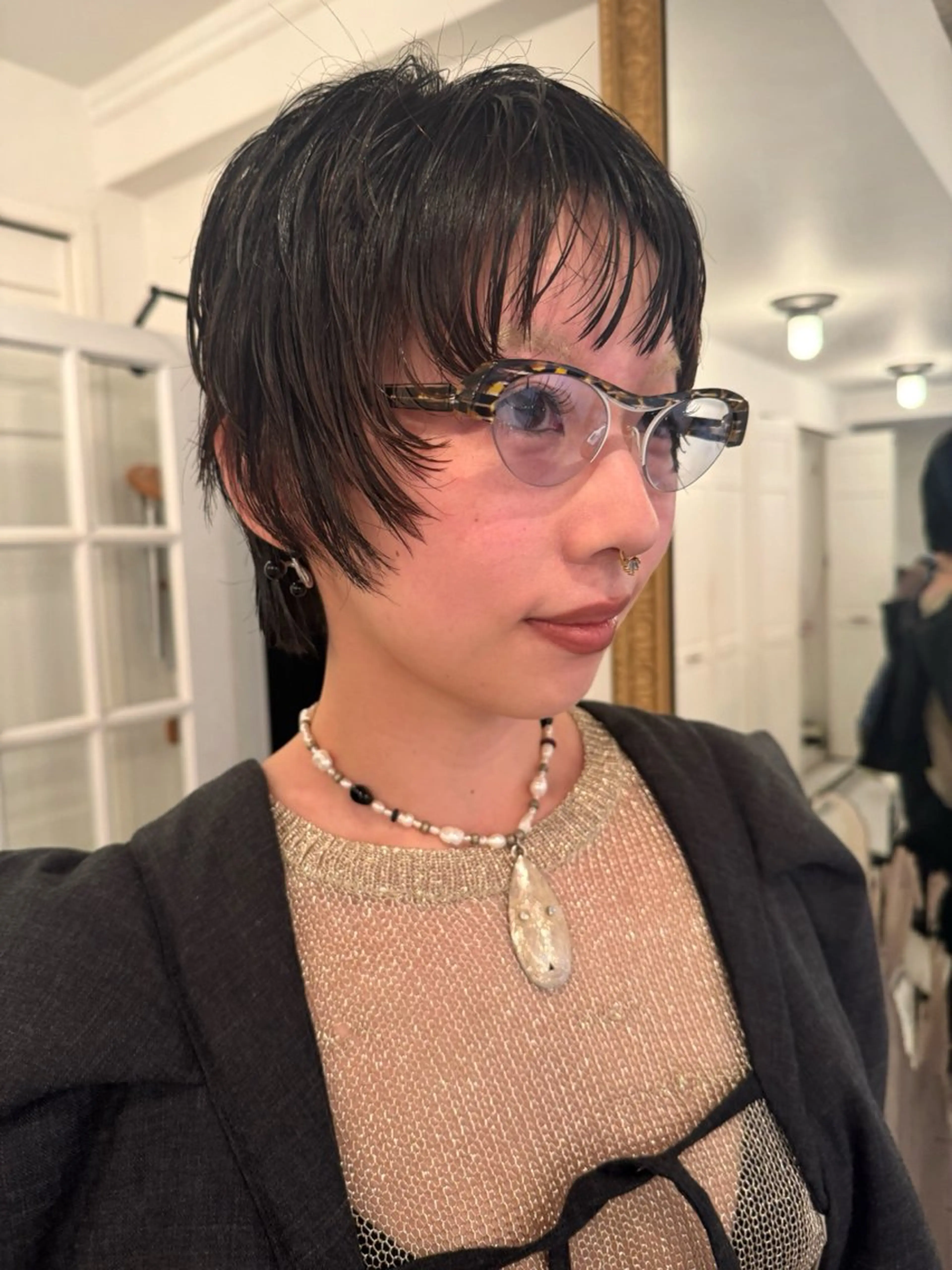 ショート カット ヘアカラー ブリーチカラー🎀 韓国風/寺門美優のヘアスタイル