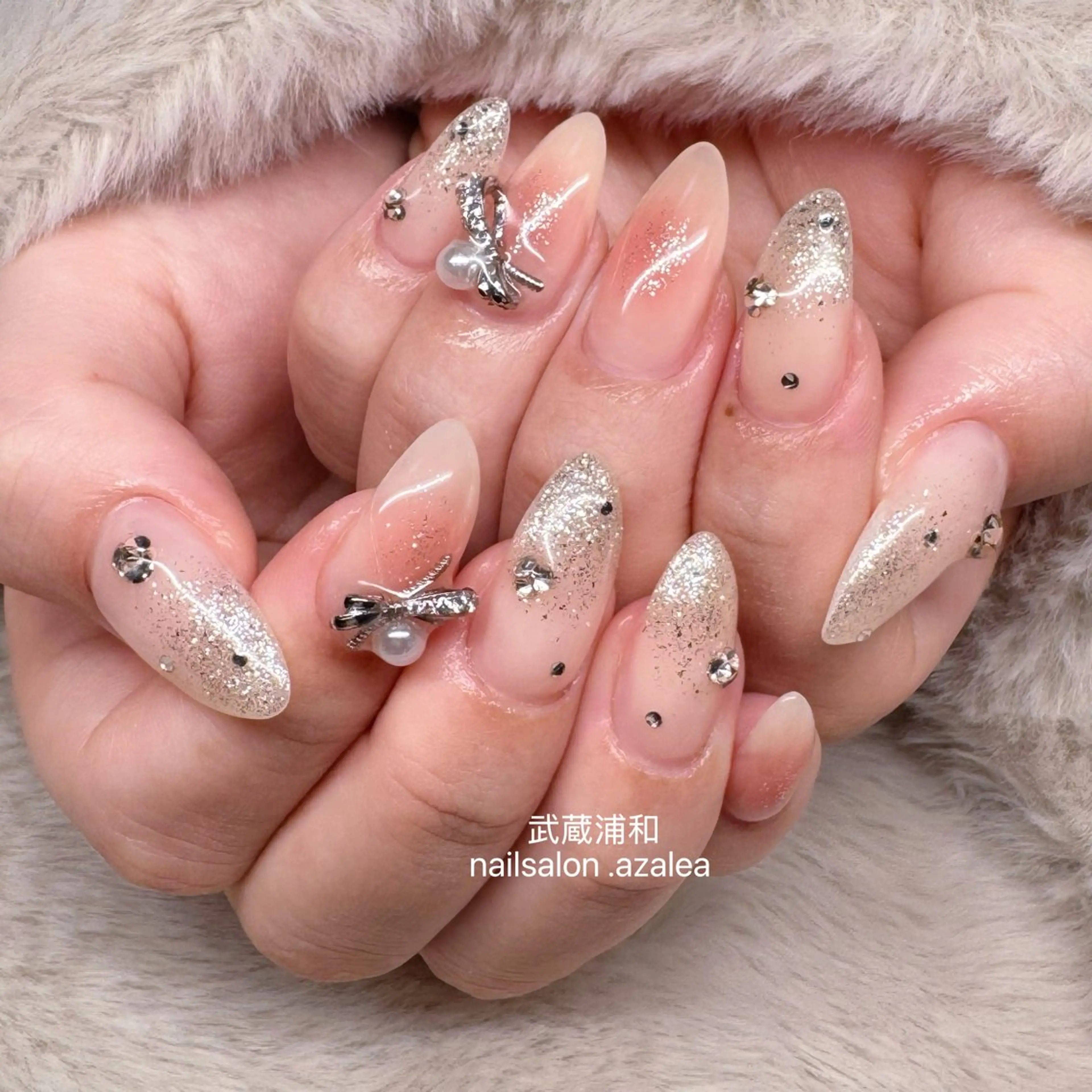 ネイル ハンドネイル R inのネイルデザイン