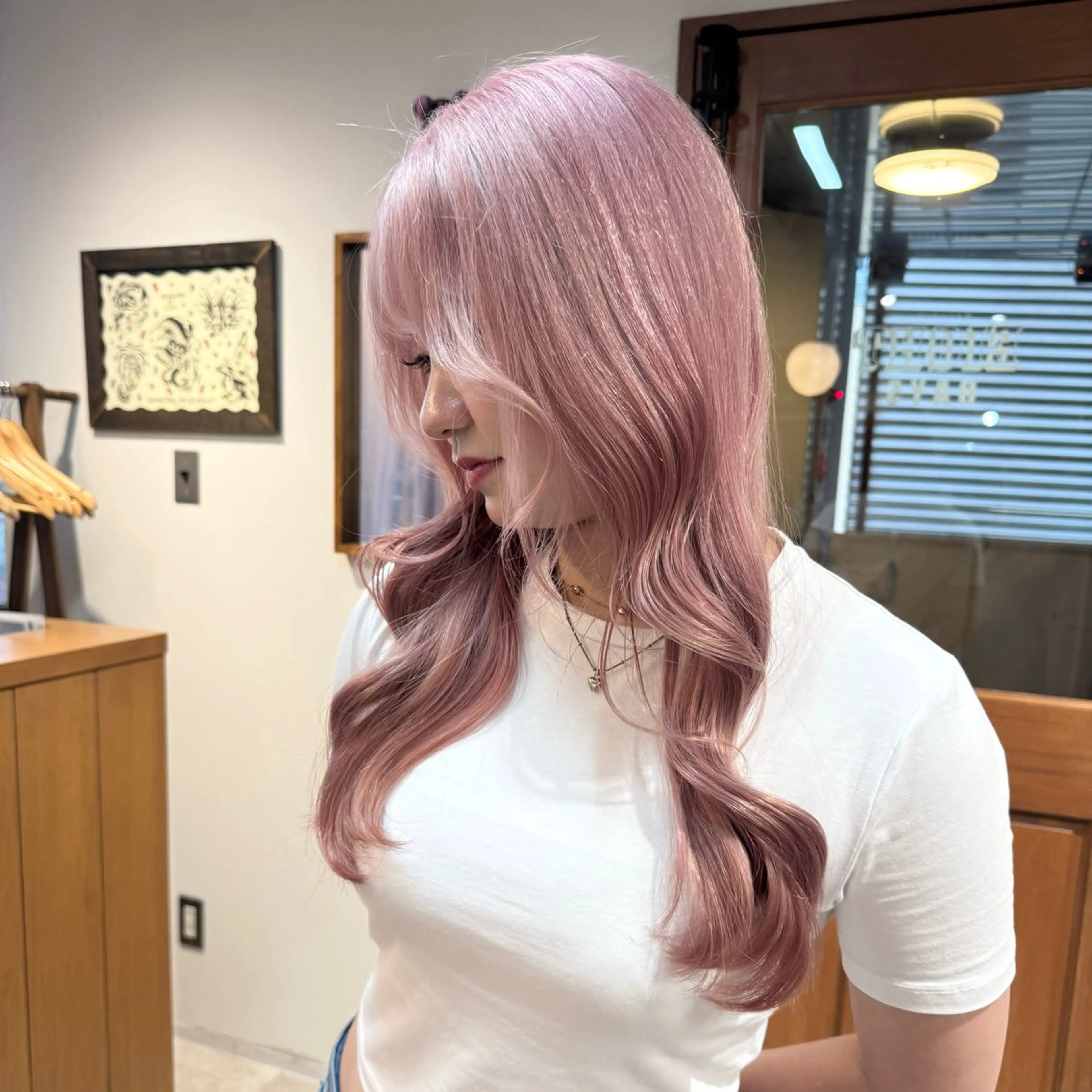 【🎀ブリーチ🎀】リタッチブリーチカラー+ケアトリートメントの写真