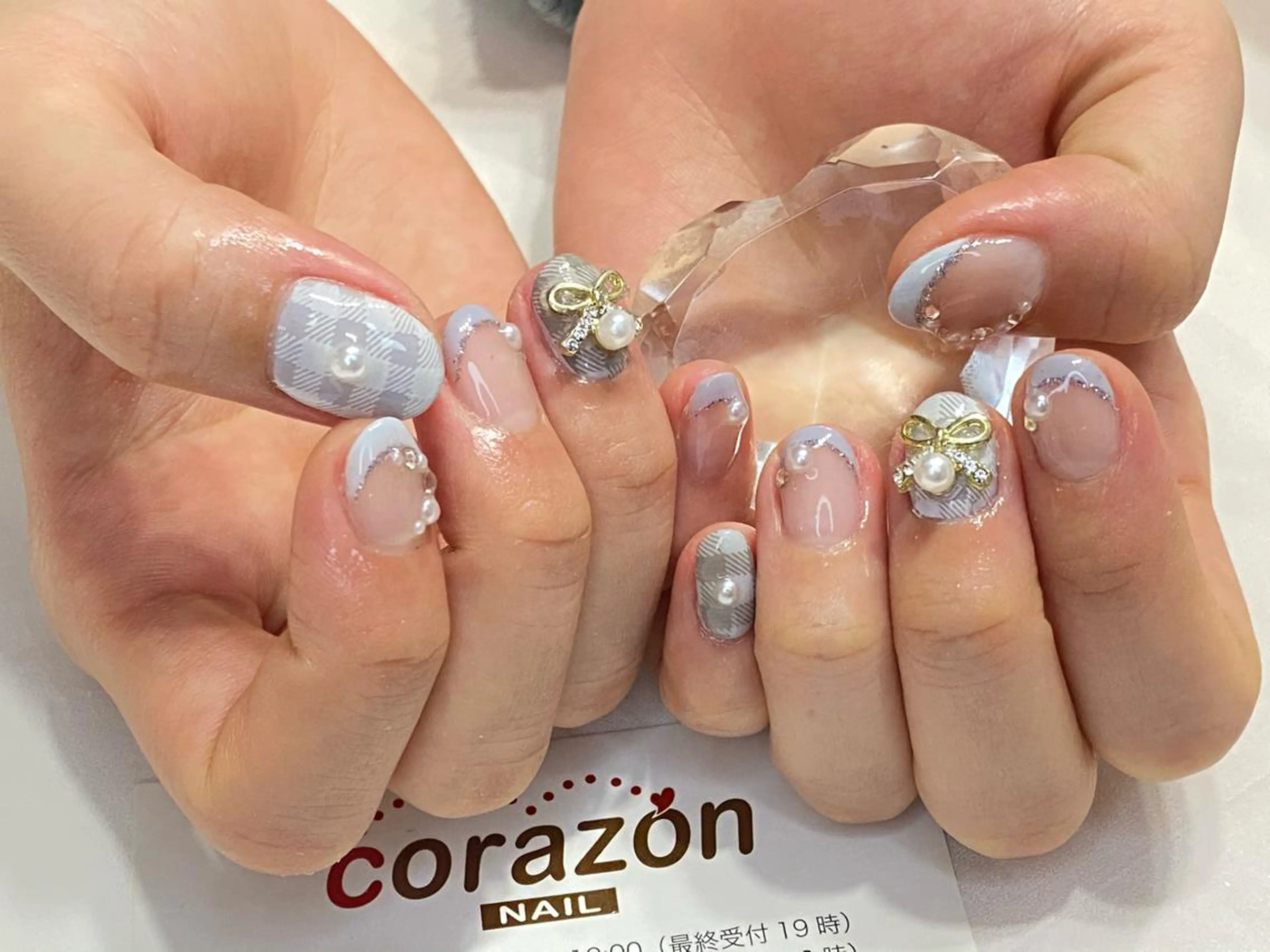 ネイル アニマル柄 フレンチネイル 水色 リボン ストーンネイル corazon所属・ネイリスト aicoのネイルデザイン