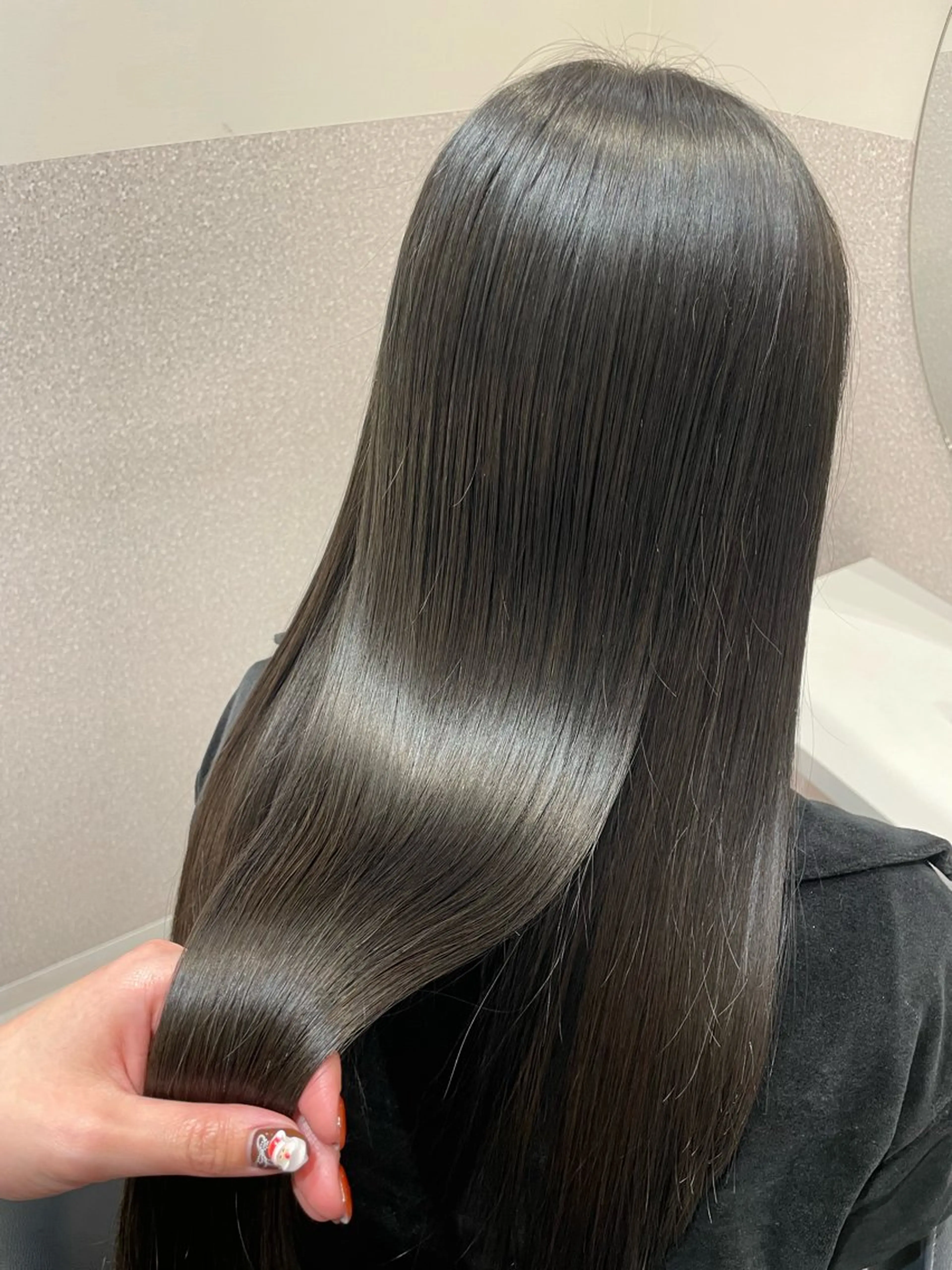 ロング ロングレイヤー 髪質改善 レイヤーカット ロング トリートメント カット ヘアカラー トリートメント ❤︎︎韓国ヘア❤︎︎ 𝑺𝒉𝒊𝒉𝒐のヘアスタイル